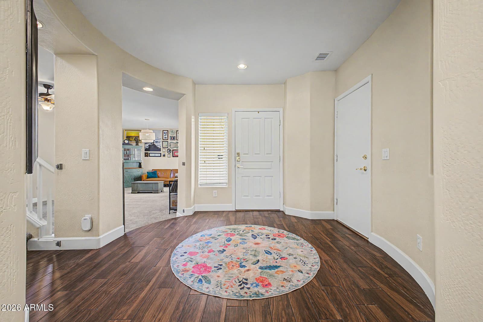 10334 E JUANITA Avenue, Mesa, AZ 85209 — photo 5 of 38