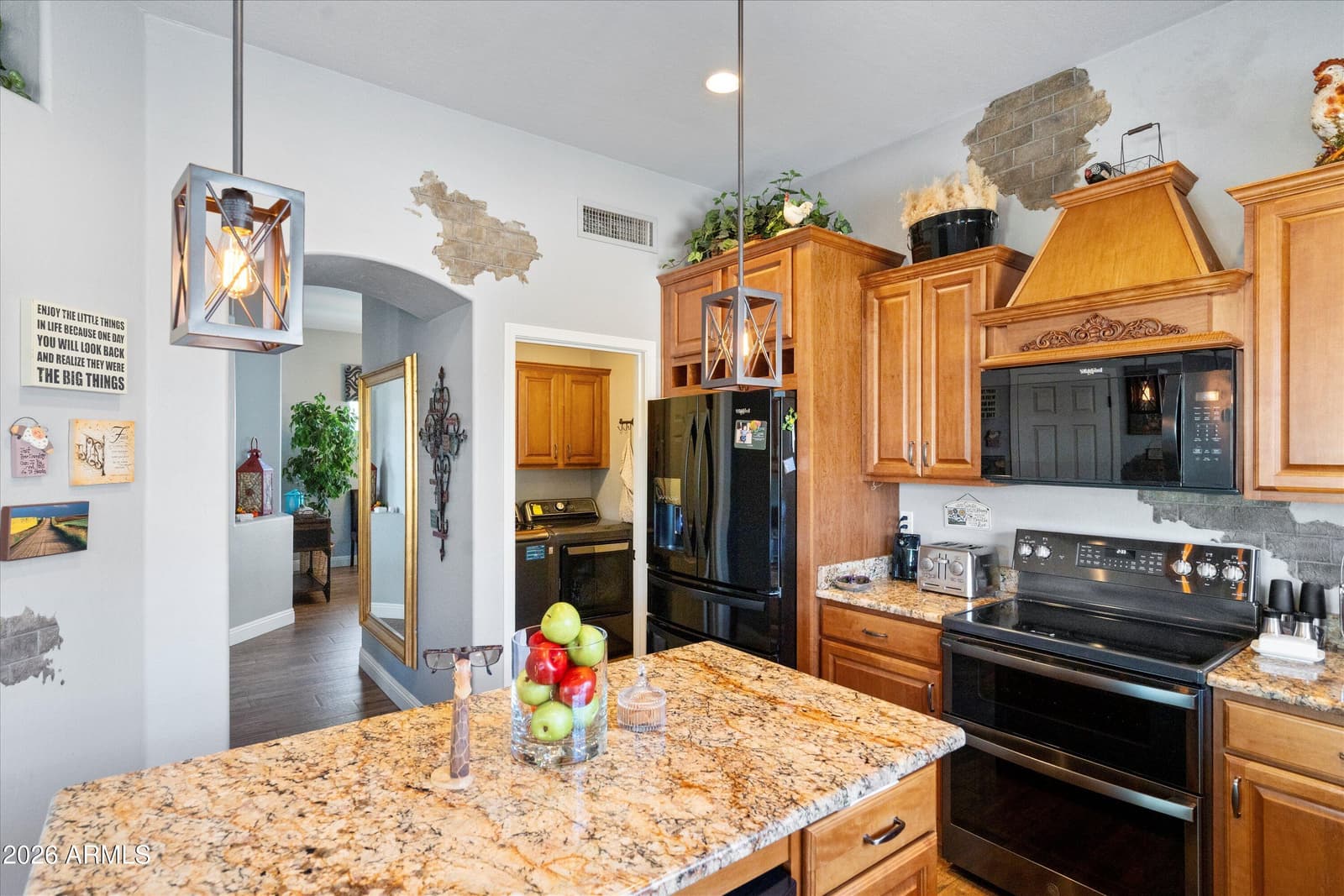 20235 N 63RD Drive, Glendale, AZ 85308 — photo 10 of 44