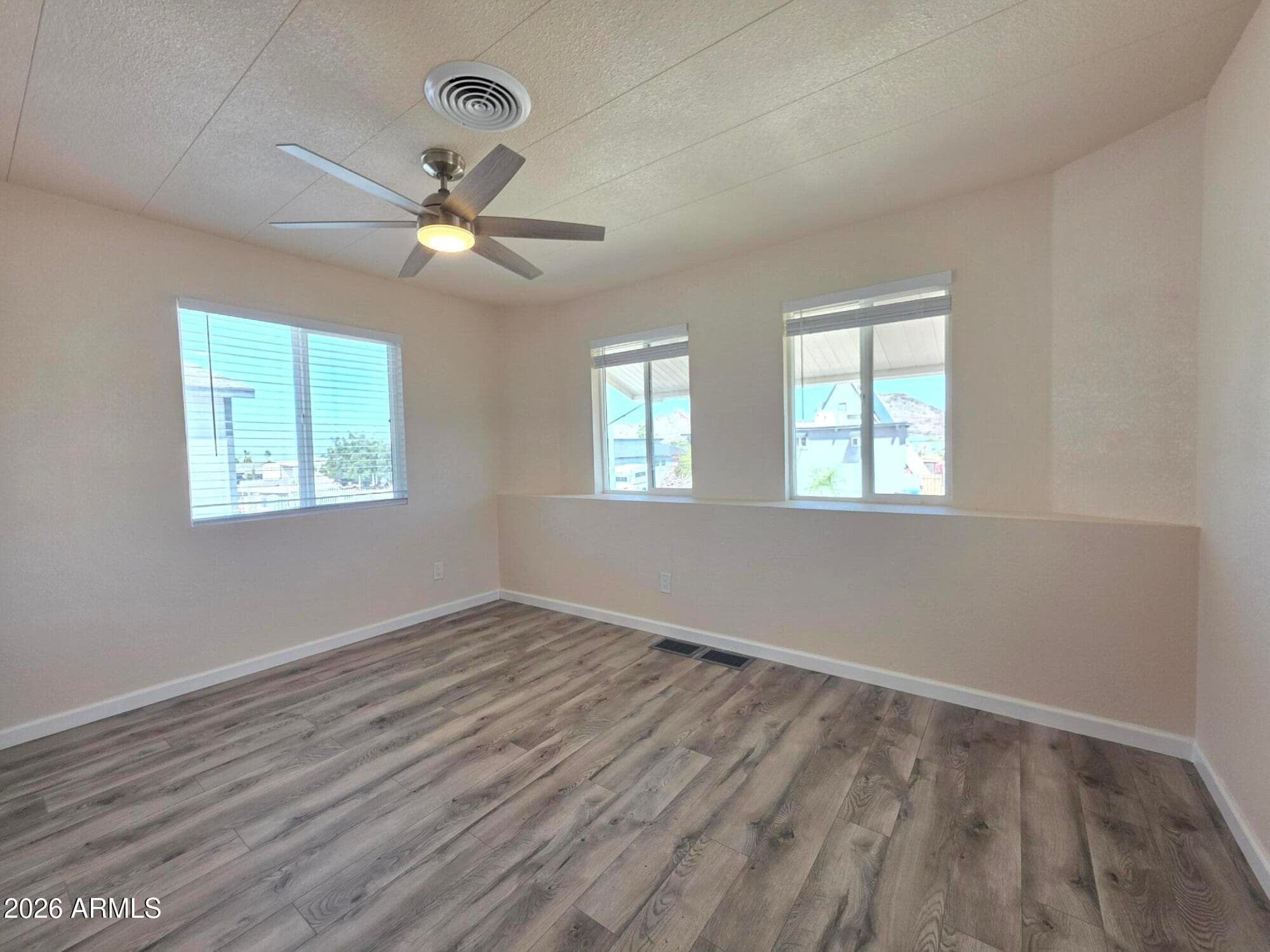 13206 N 19TH Place, Phoenix, AZ 85022 — photo 19 of 39