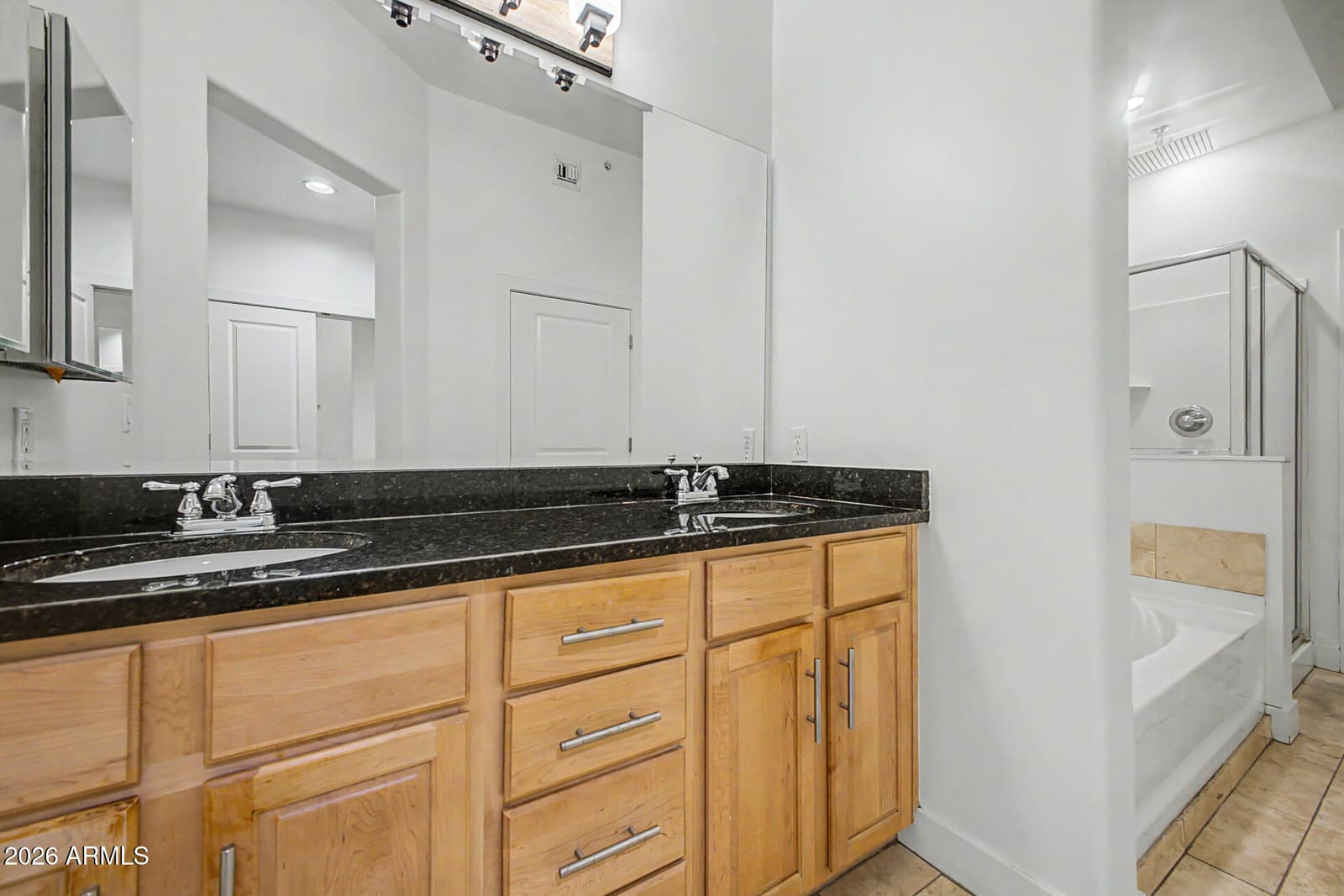 945 E PLAYA DEL NORTE Drive 1007, Tempe, AZ 85288 — photo 17 of 51