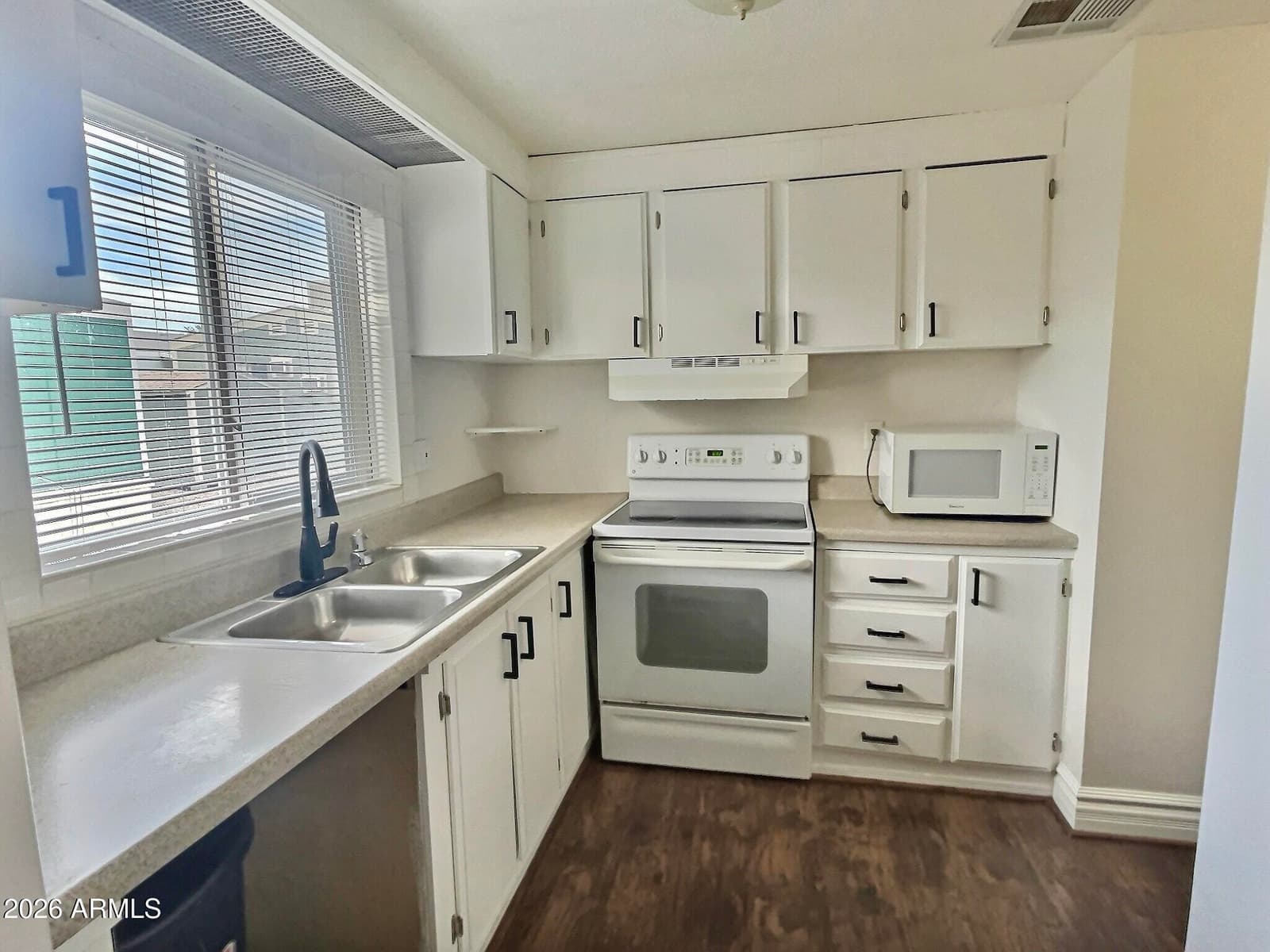 2140 E Michigan Avenue 27, Phoenix, AZ 85022 — photo 6 of 30