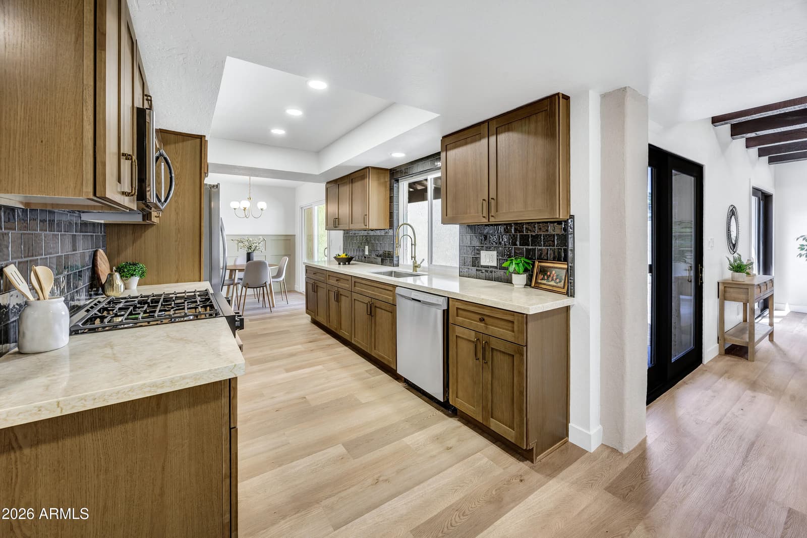 1002 W SOLAR Drive, Phoenix, AZ 85021 — photo 11 of 56