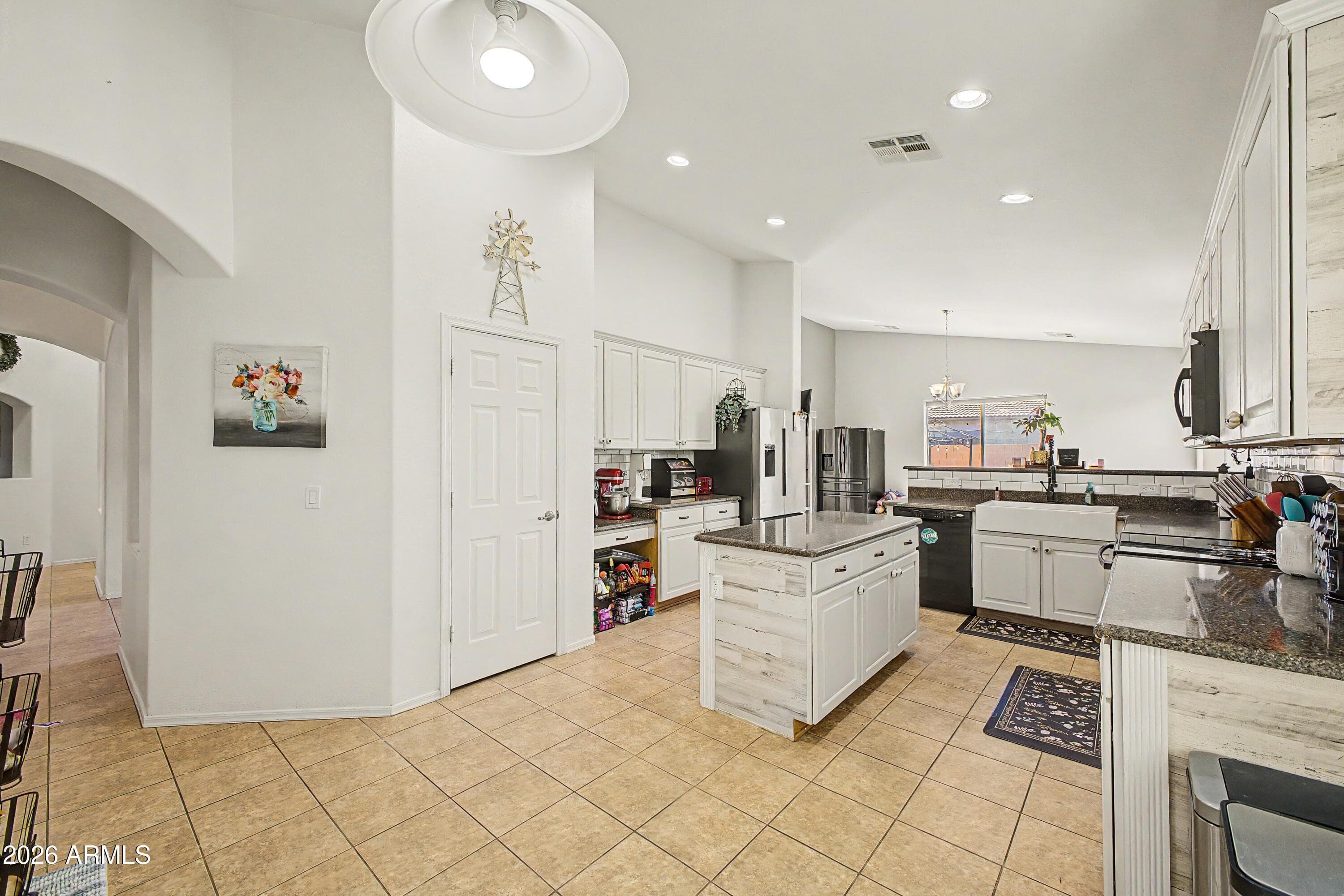 2044 N MONTCLAIR Lane, Casa Grande, AZ 85122 — photo 10 of 22