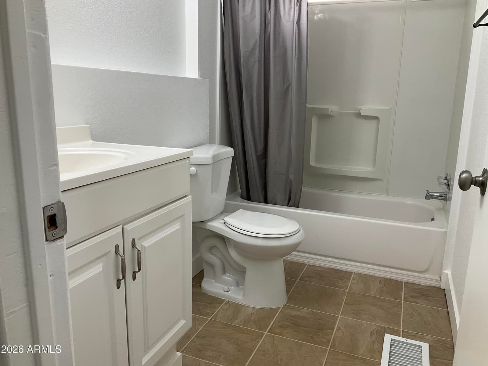 2292 N Ironwood Drive 105, Apache Junction, AZ 85120 — photo 5 of 9