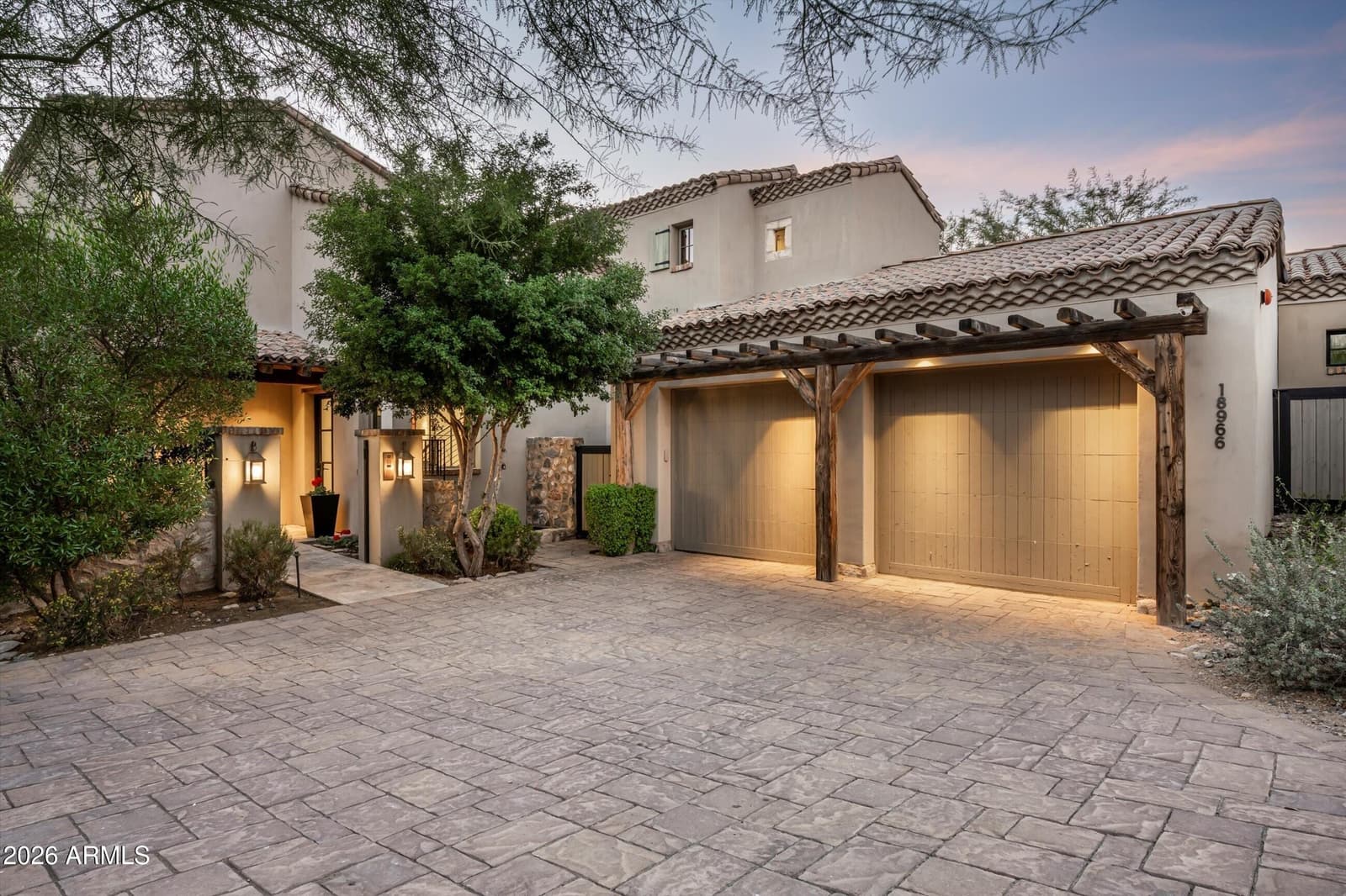 18966 N SILVERLEAF Drive, Scottsdale, AZ 85255 — photo 1 of 77