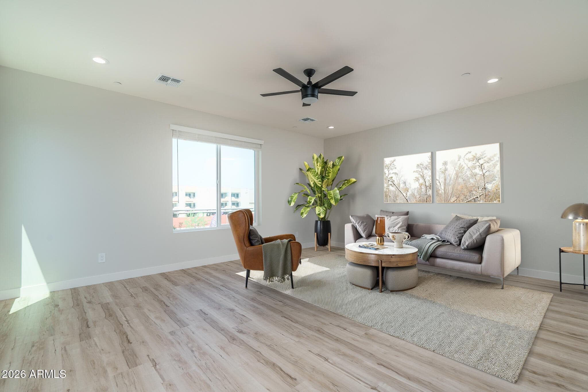 2601 E CLARENDON Avenue 14, Phoenix, AZ 85016 — photo 19 of 37