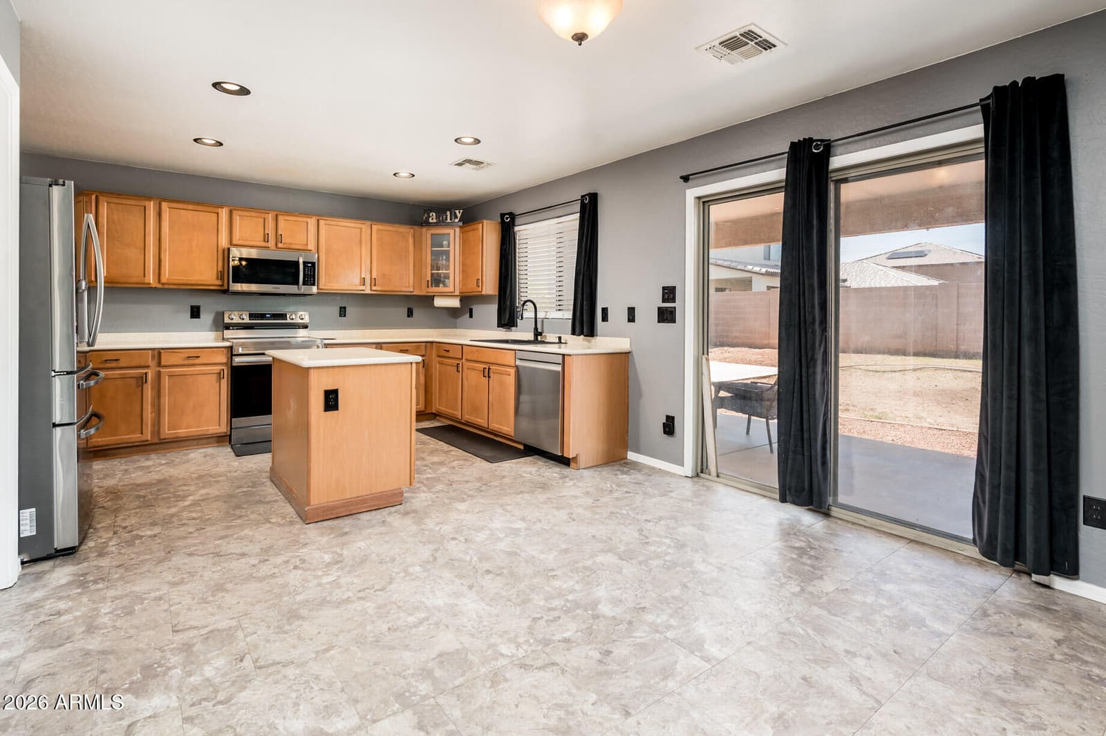 9735 W KIRBY Avenue, Tolleson, AZ 85353 — photo 14 of 33
