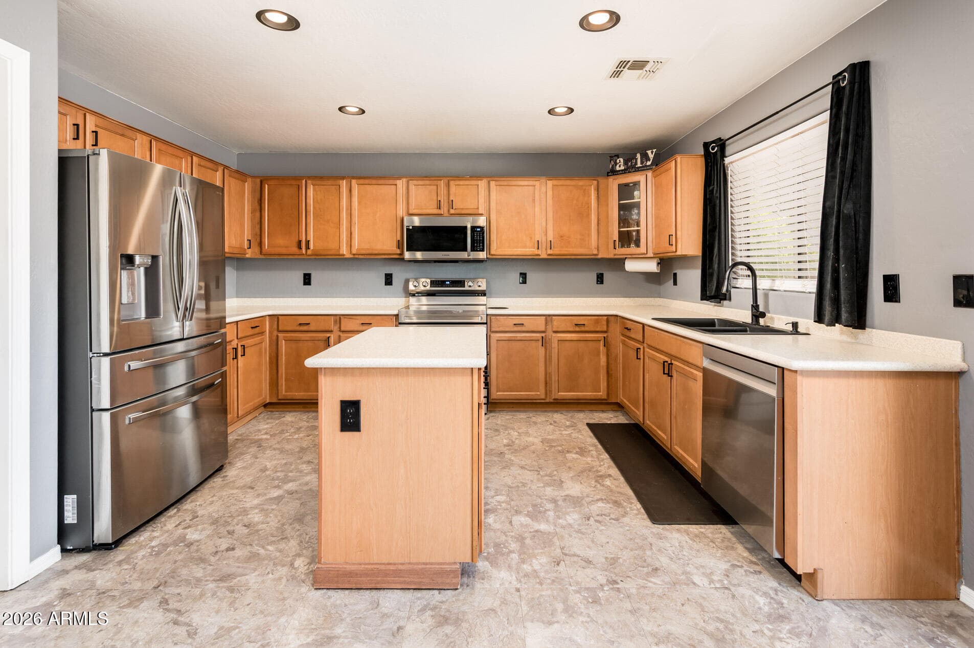 9735 W KIRBY Avenue, Tolleson, AZ 85353 — photo 15 of 33