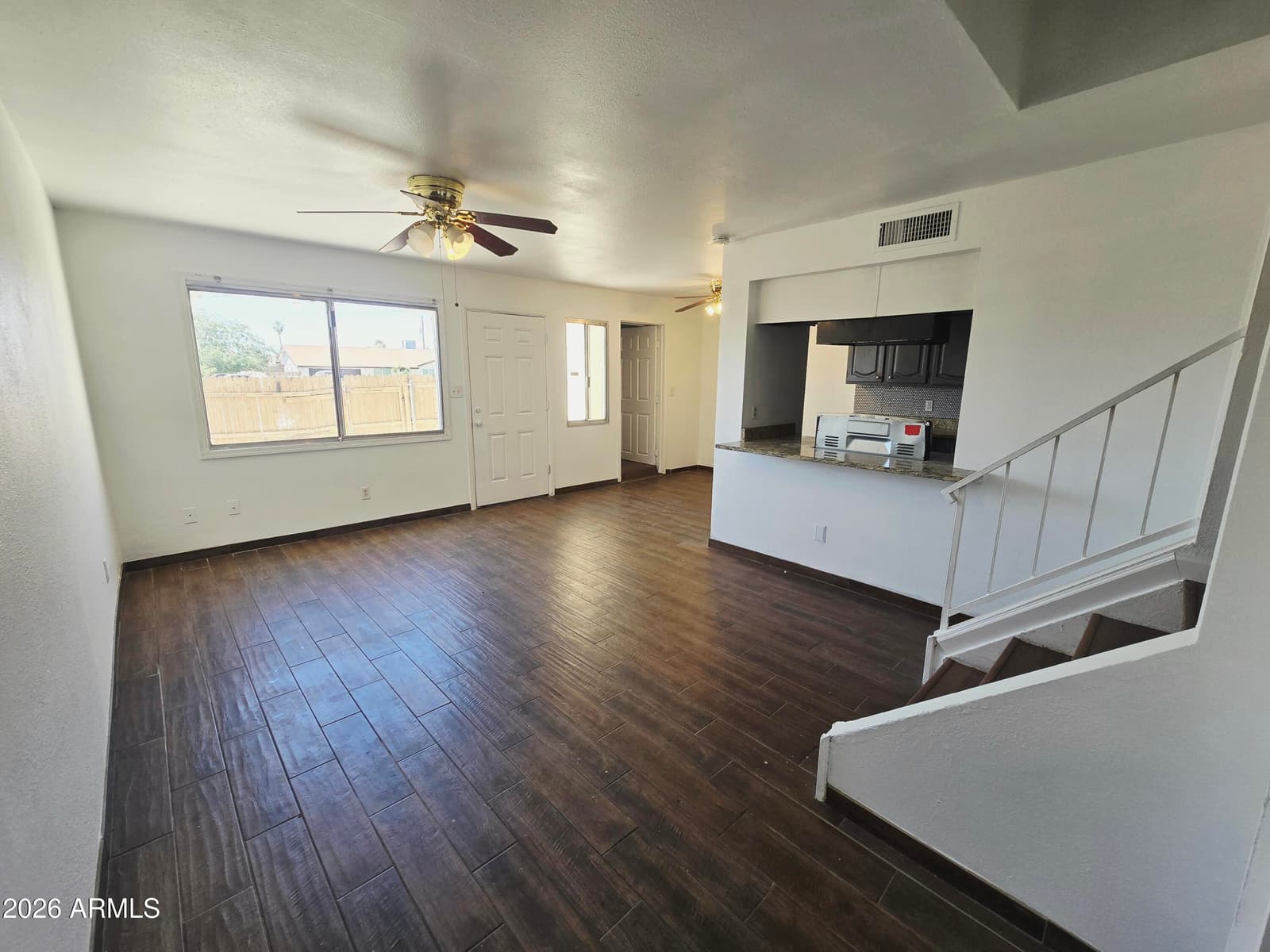 8426 N 34TH Drive, Phoenix, AZ 85051 — photo 3 of 10