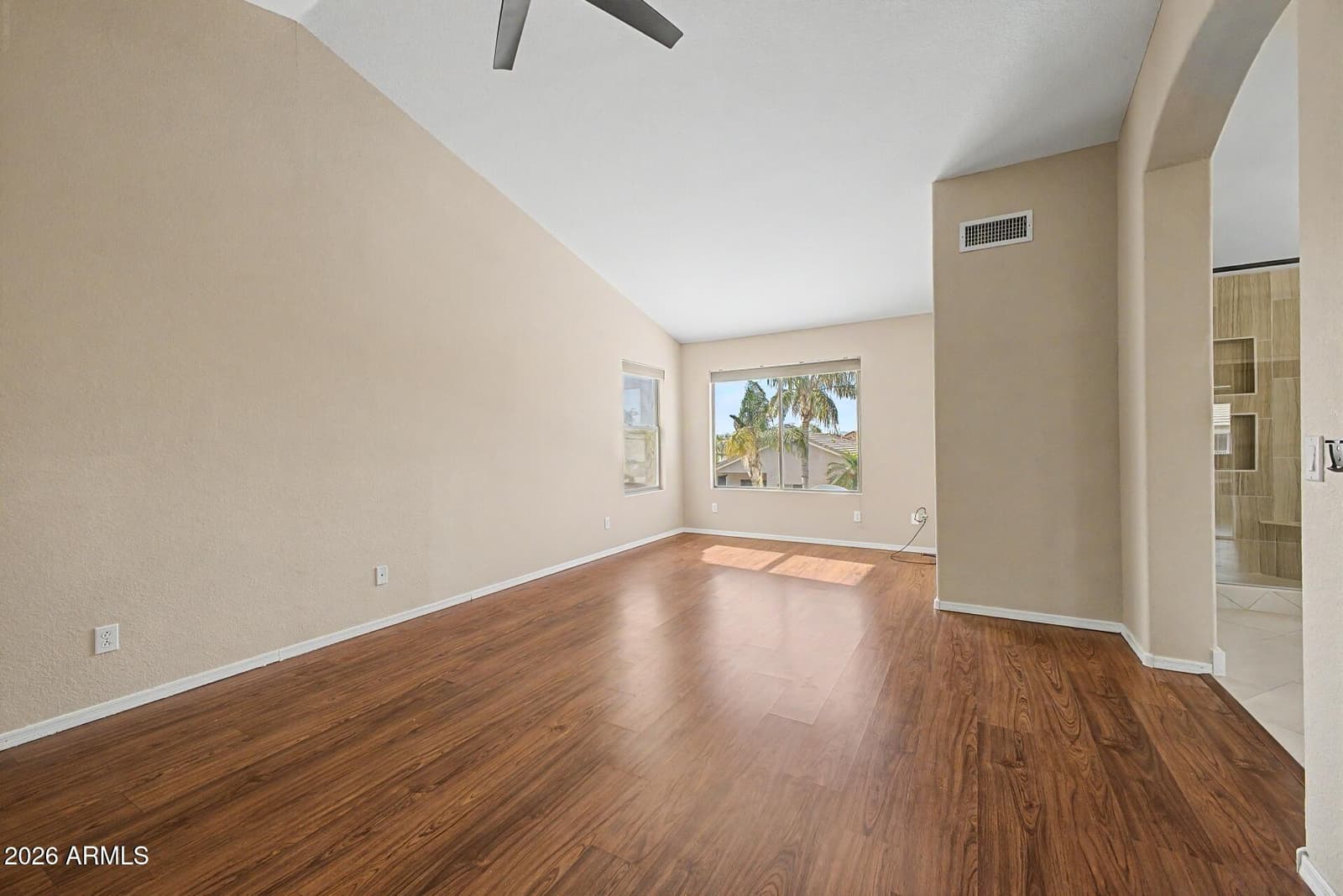 4208 E TETHER Trail, Phoenix, AZ 85050 — photo 16 of 35
