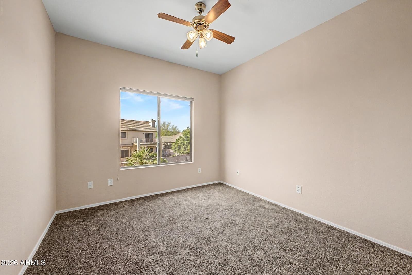 4208 E TETHER Trail, Phoenix, AZ 85050 — photo 27 of 35