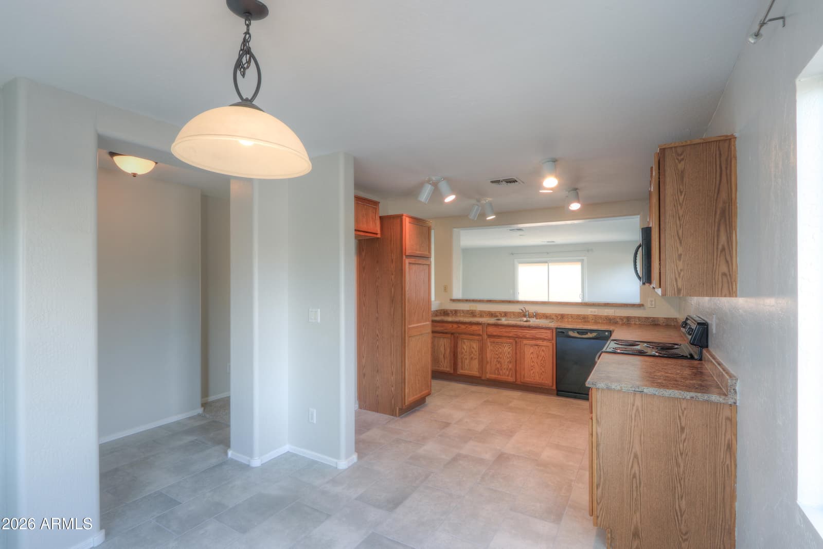 27976 N GOLD Lane, San Tan Valley, AZ 85143 — photo 16 of 48