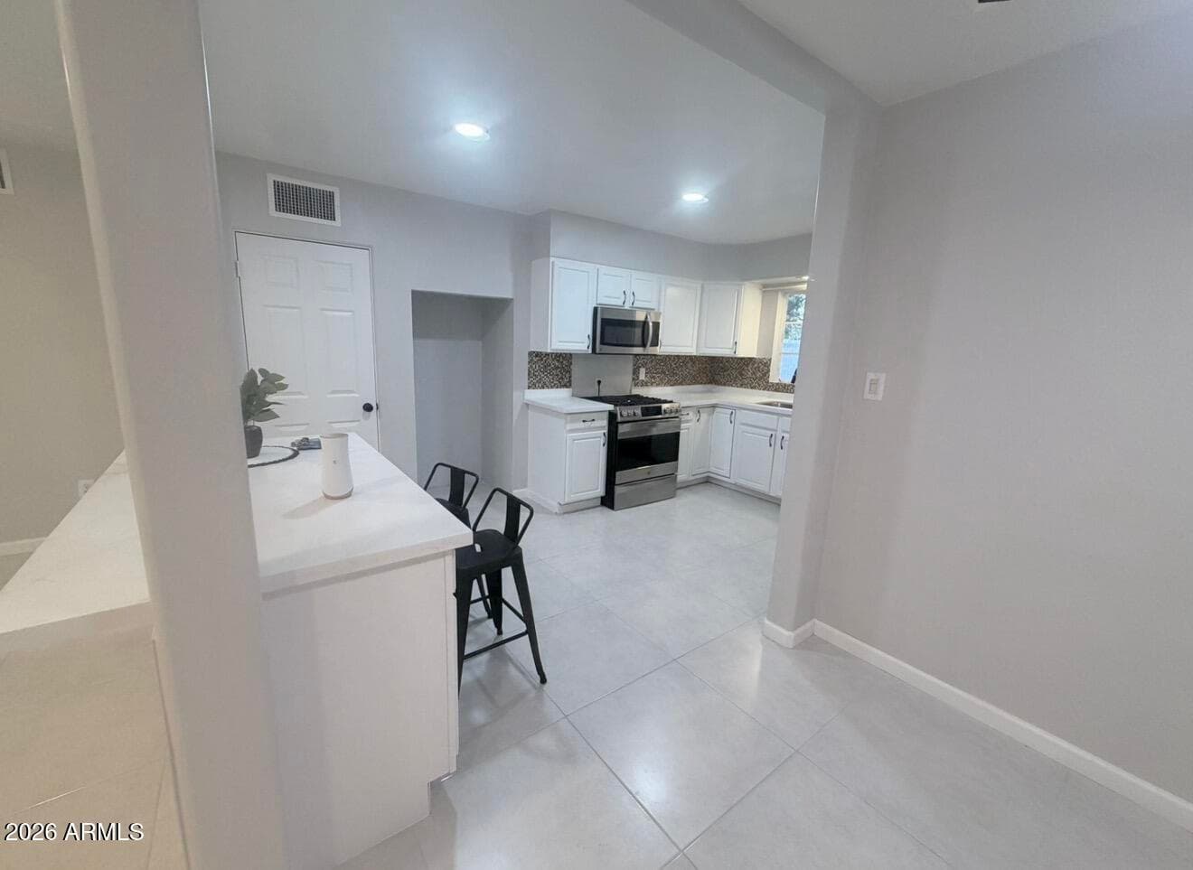 2332 E FLOWER Street, Phoenix, AZ 85016 — photo 6 of 19