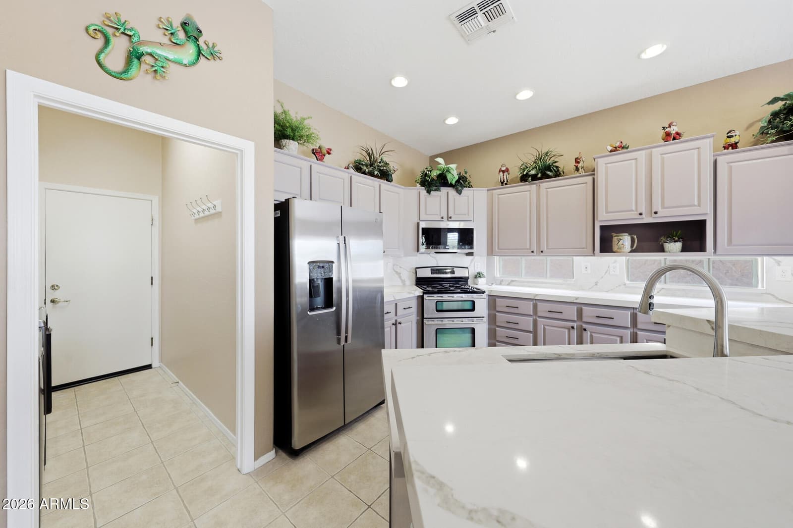 41630 N EMERALD LAKE Drive, Anthem, AZ 85086 — photo 16 of 50
