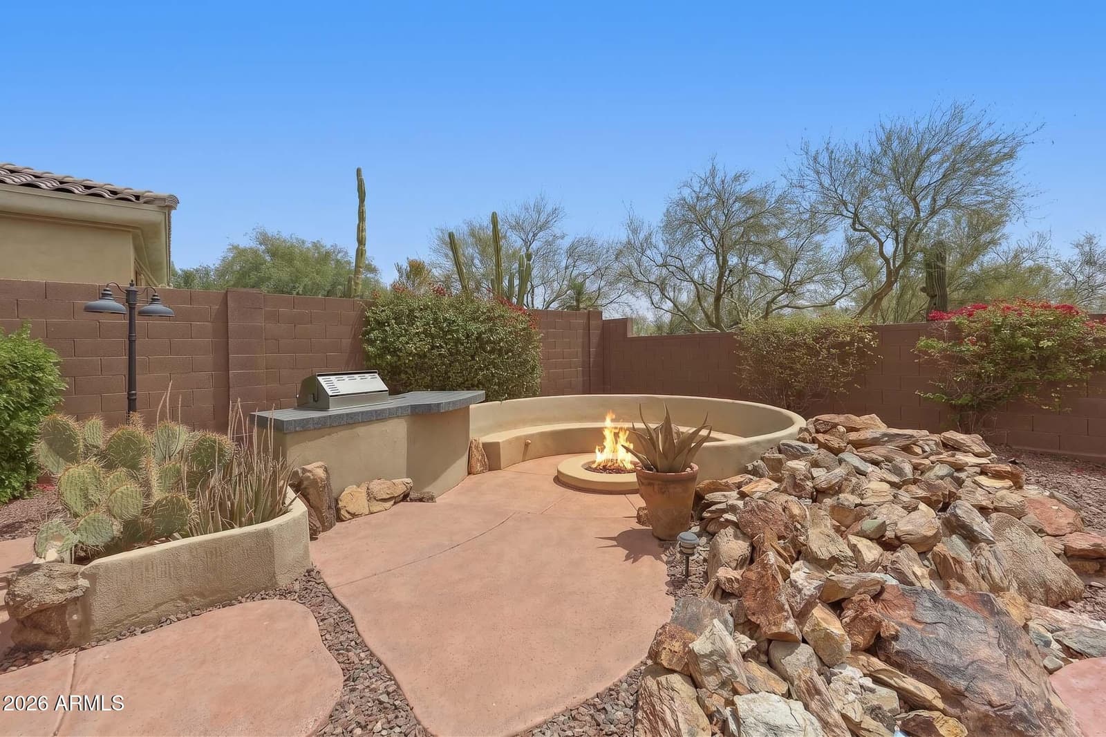 41630 N EMERALD LAKE Drive, Anthem, AZ 85086 — photo 36 of 50