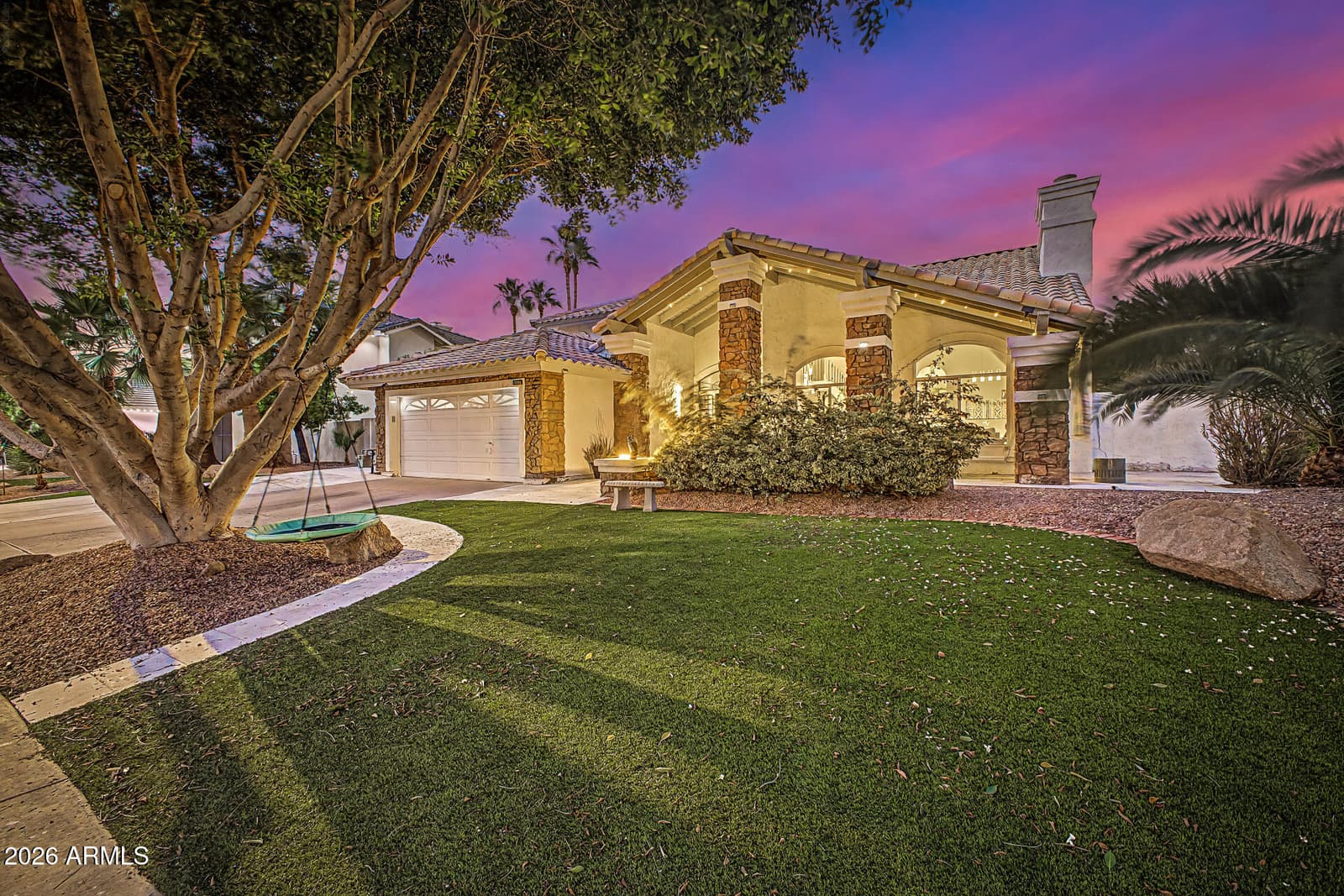 1734 E QUEEN PALM Drive, Gilbert, AZ 85234 — photo 6 of 89