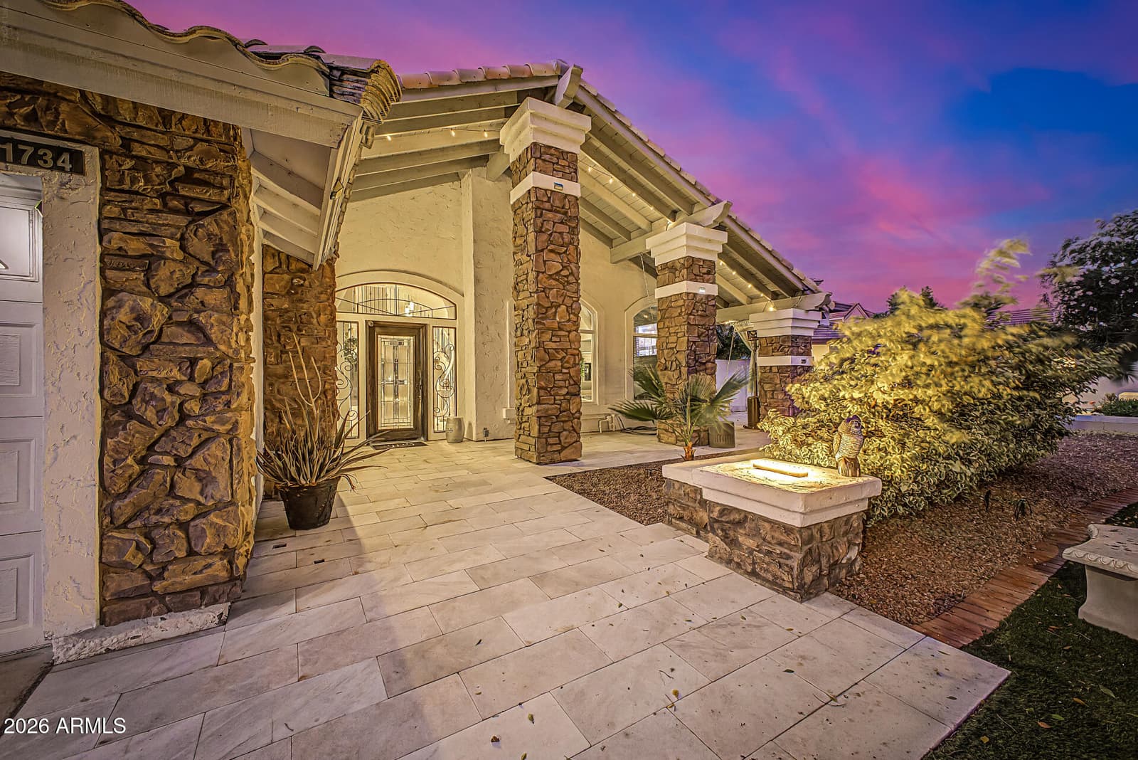 1734 E QUEEN PALM Drive, Gilbert, AZ 85234 — photo 9 of 89