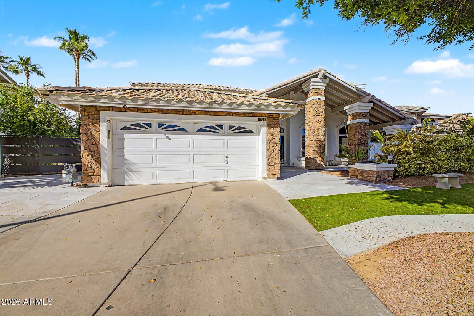1734 E QUEEN PALM Drive, Gilbert, AZ 85234 — photo 19 of 89