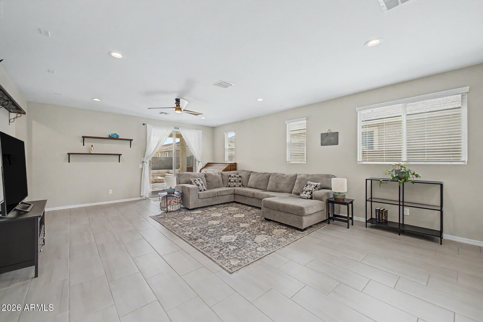 10861 W FILLMORE Street, Avondale, AZ 85323 — photo 10 of 41