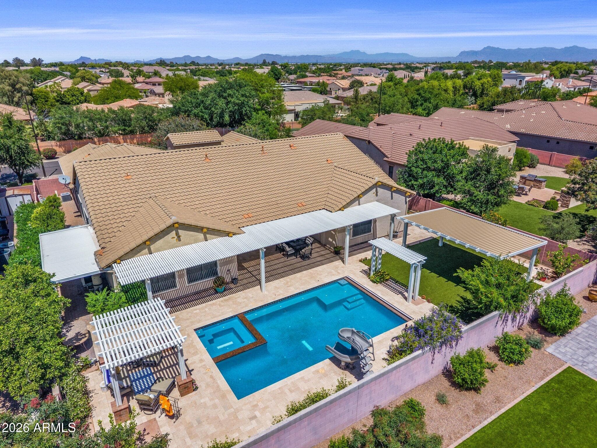 2845 E RED OAK Street, Gilbert, AZ 85297 — photo 3 of 57