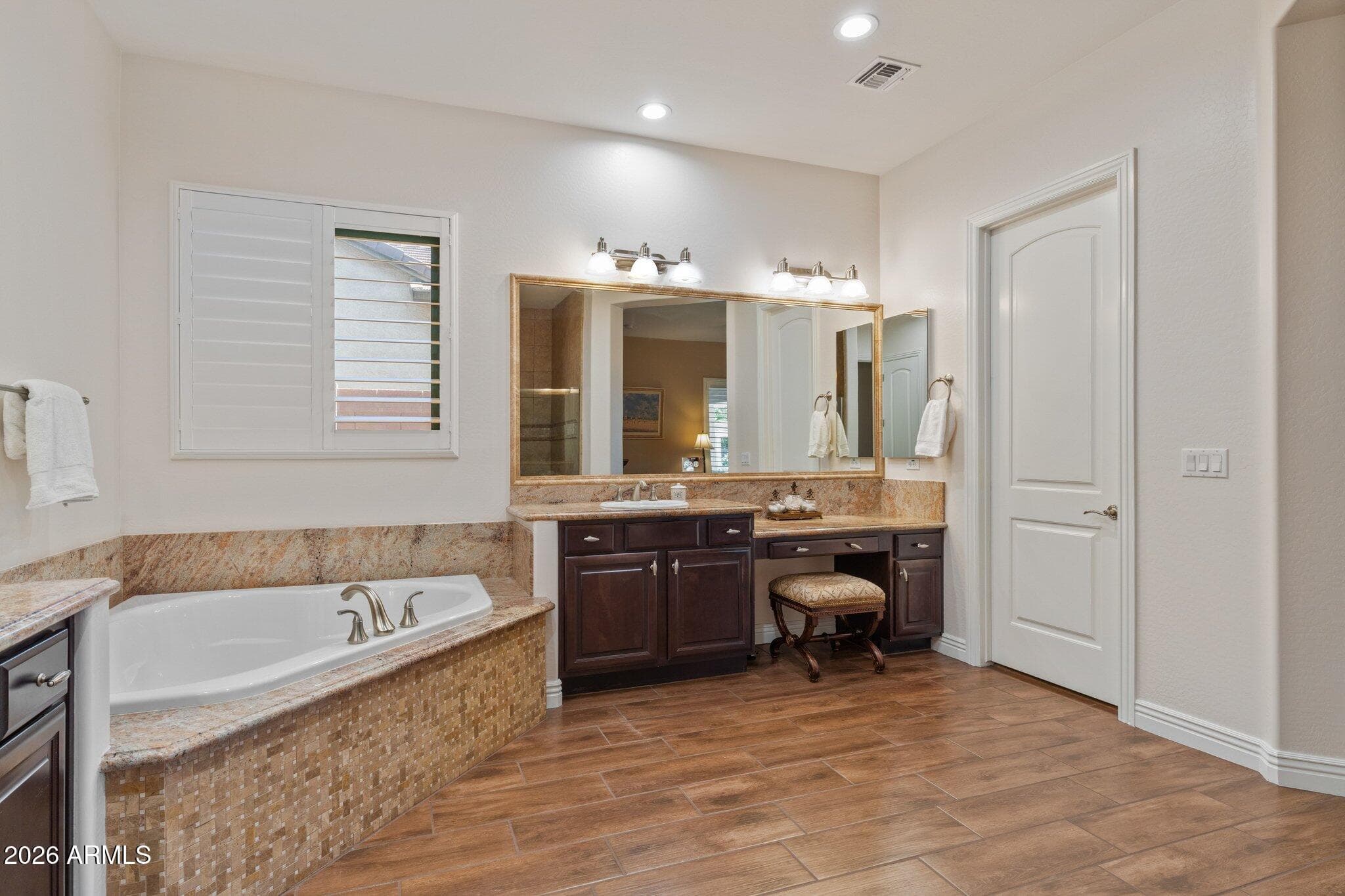 2845 E RED OAK Street, Gilbert, AZ 85297 — photo 21 of 57