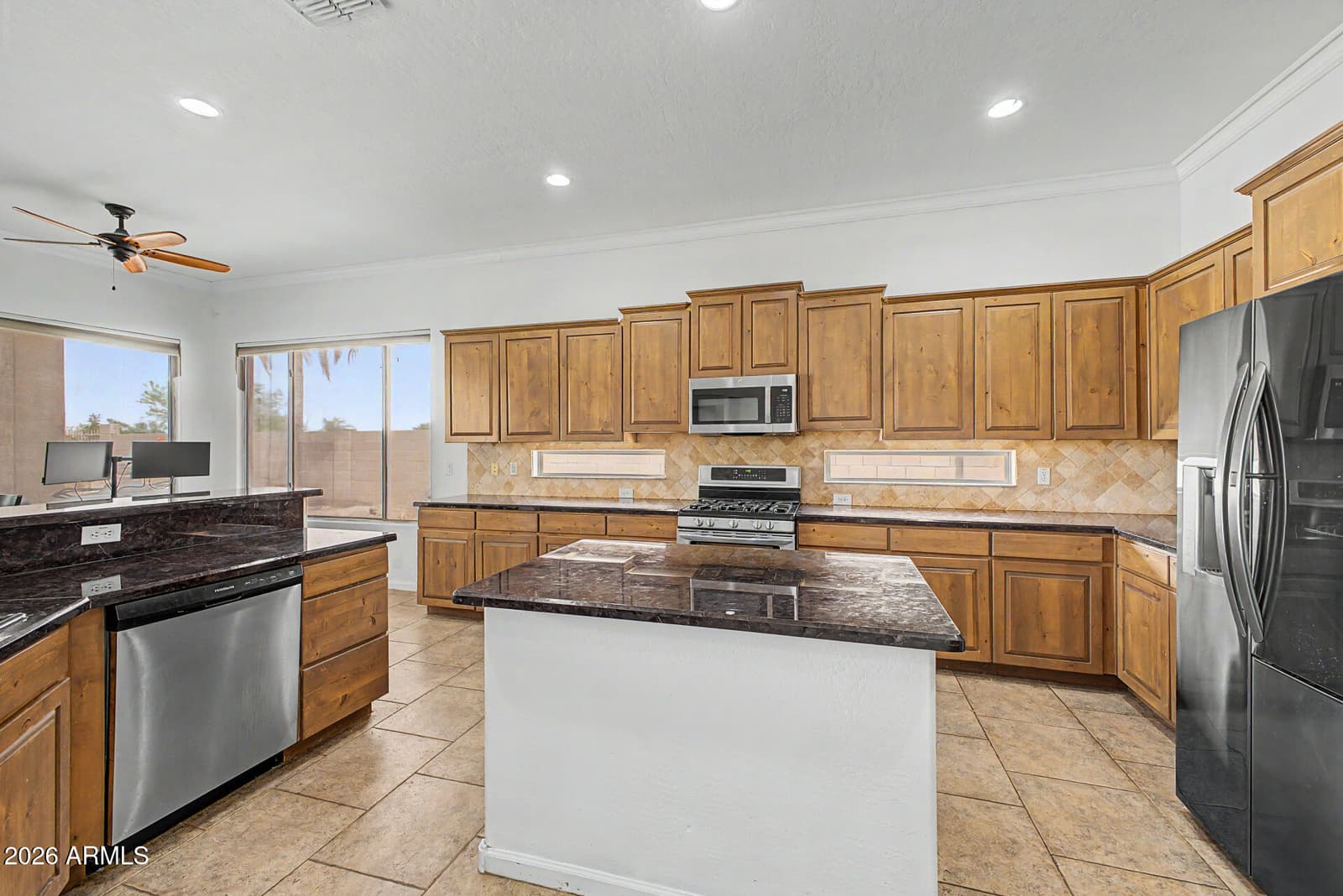 6720 S CRESTVIEW Drive, Gilbert, AZ 85298 — photo 5 of 30