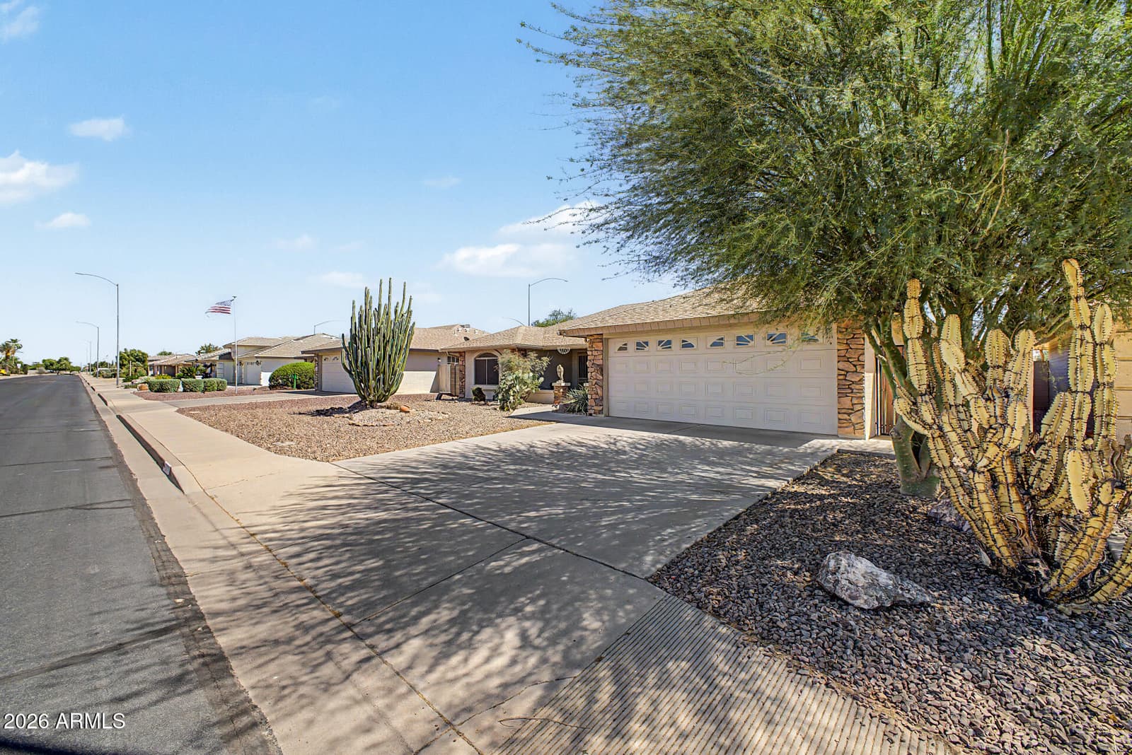 7911 E NARANJA Avenue, Mesa, AZ 85209 — photo 5 of 30
