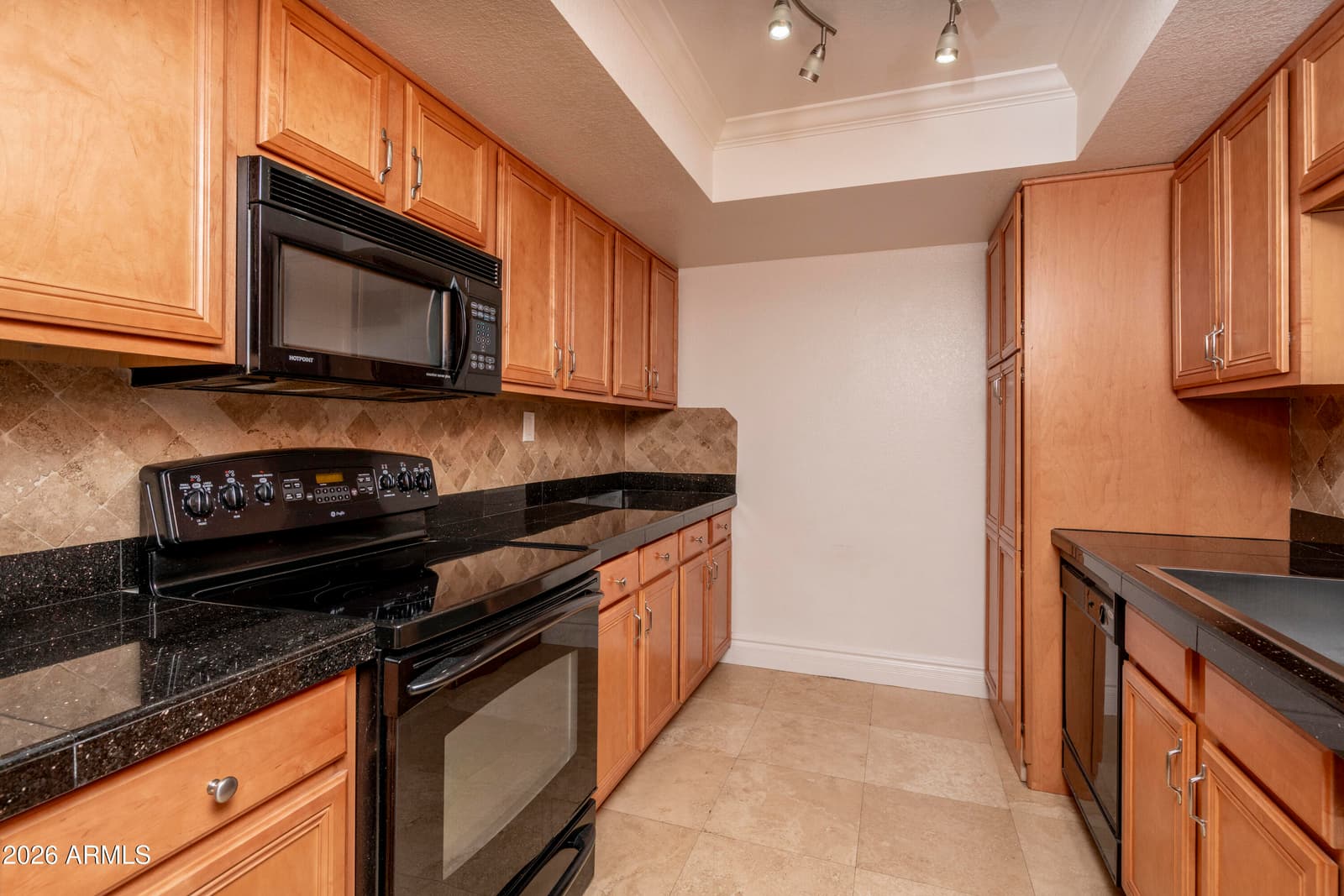 3825 E CAMELBACK Road 269, Phoenix, AZ 85018 — photo 5 of 25