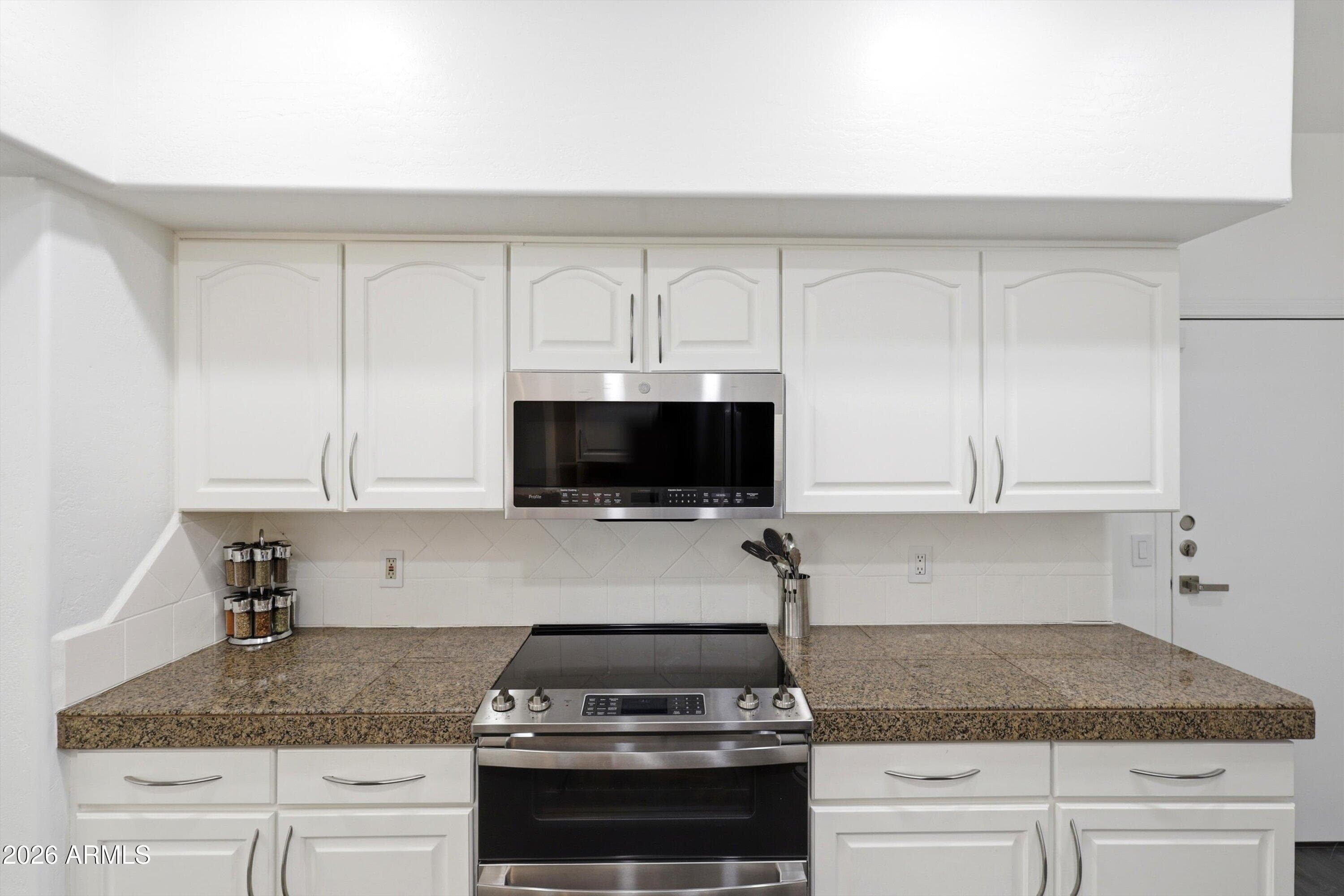 1747 E NORTHERN Avenue 140, Phoenix, AZ 85020 — photo 17 of 54