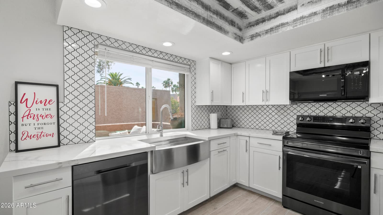 7329 N Via Camello Del Norte 115, Scottsdale, AZ 85258 — photo 1 of 31