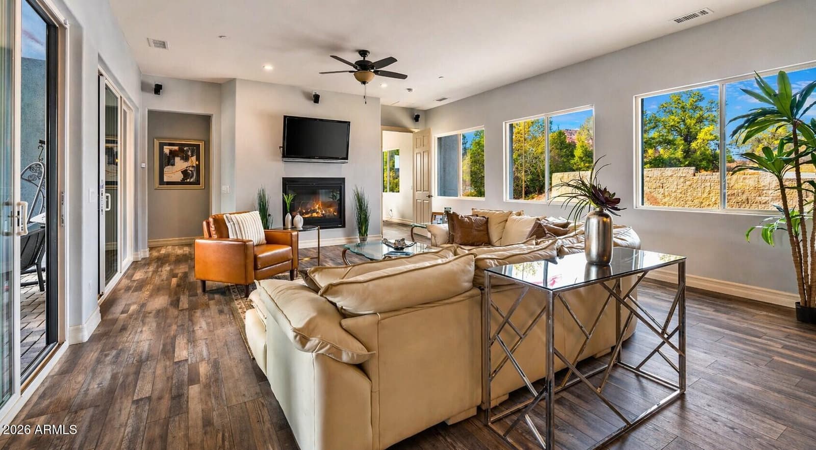 10 HO HUM Circle, Sedona, AZ 86351 — photo 4 of 44