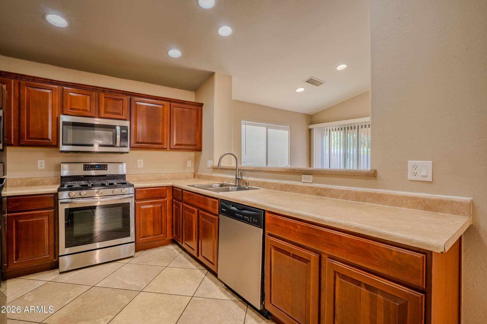 44633 W YUCCA Lane, Maricopa, AZ 85138 — photo 15 of 45
