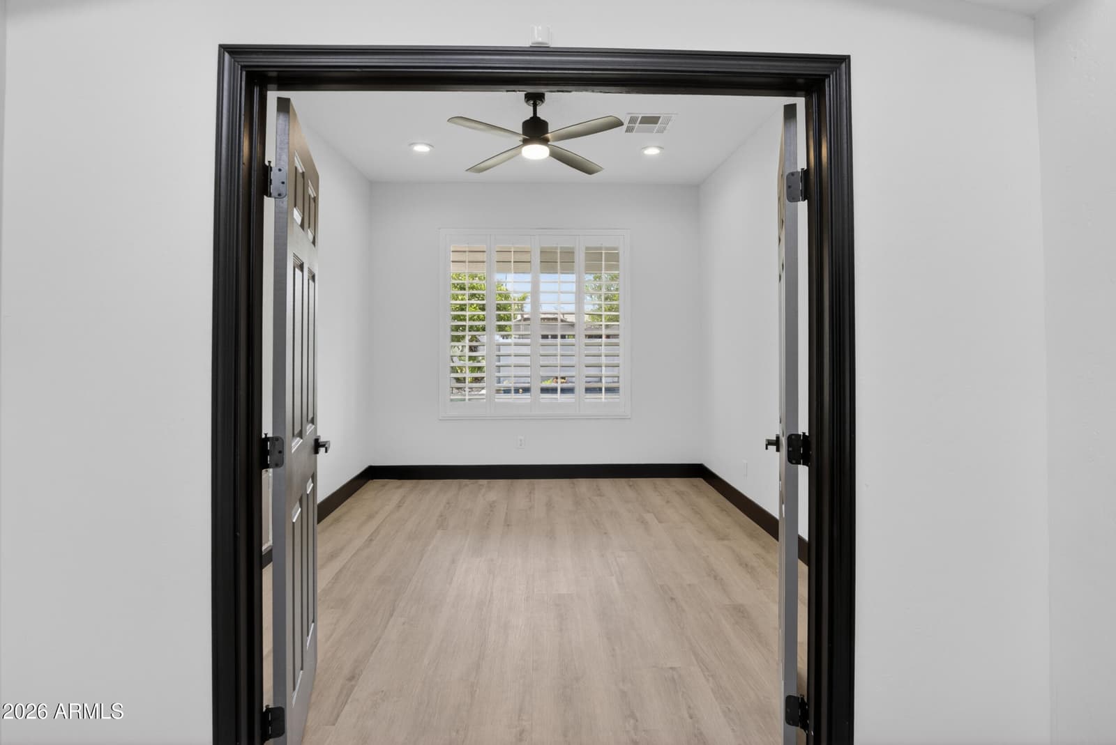 6998 S WILSON Drive, Chandler, AZ 85249 — photo 13 of 86