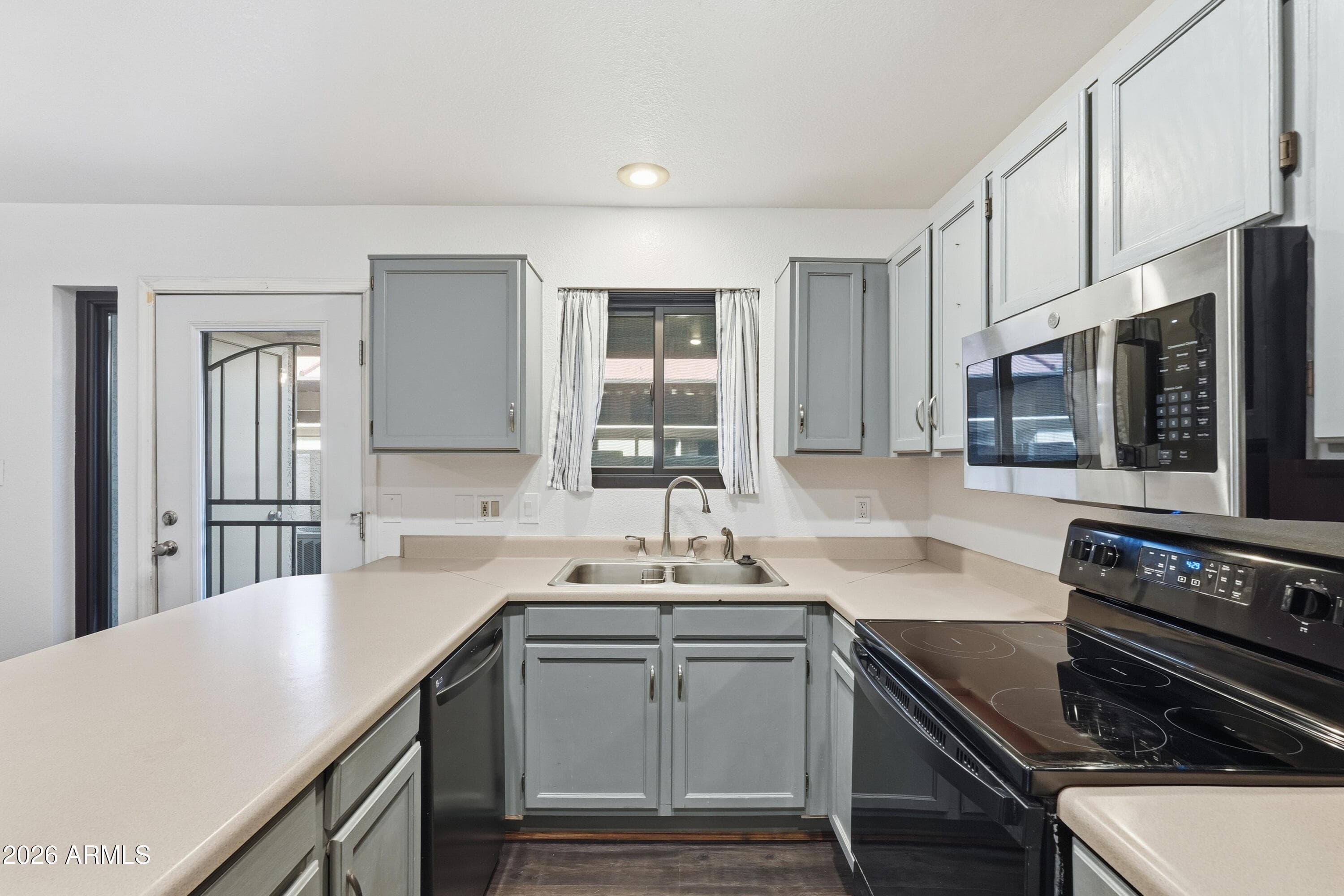 6262 E BROWN Road 10, Mesa, AZ 85205 — photo 1 of 33
