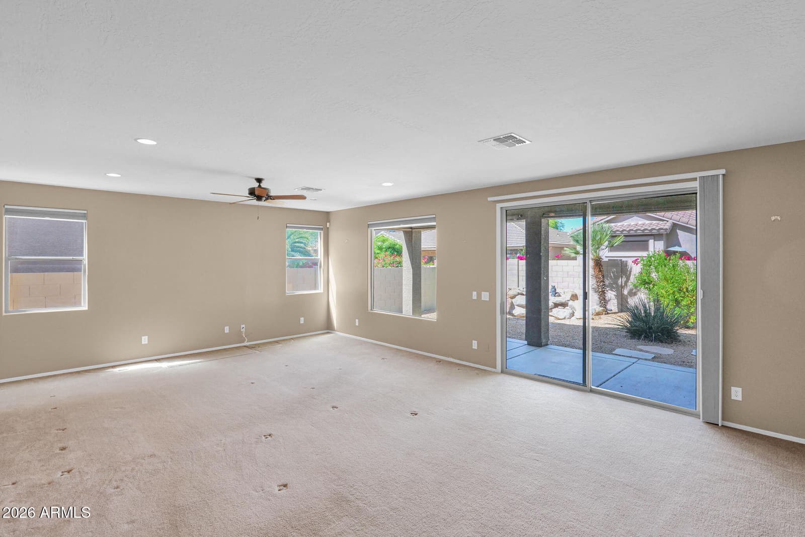 35732 N 31ST Drive, Phoenix, AZ 85086 — photo 13 of 29