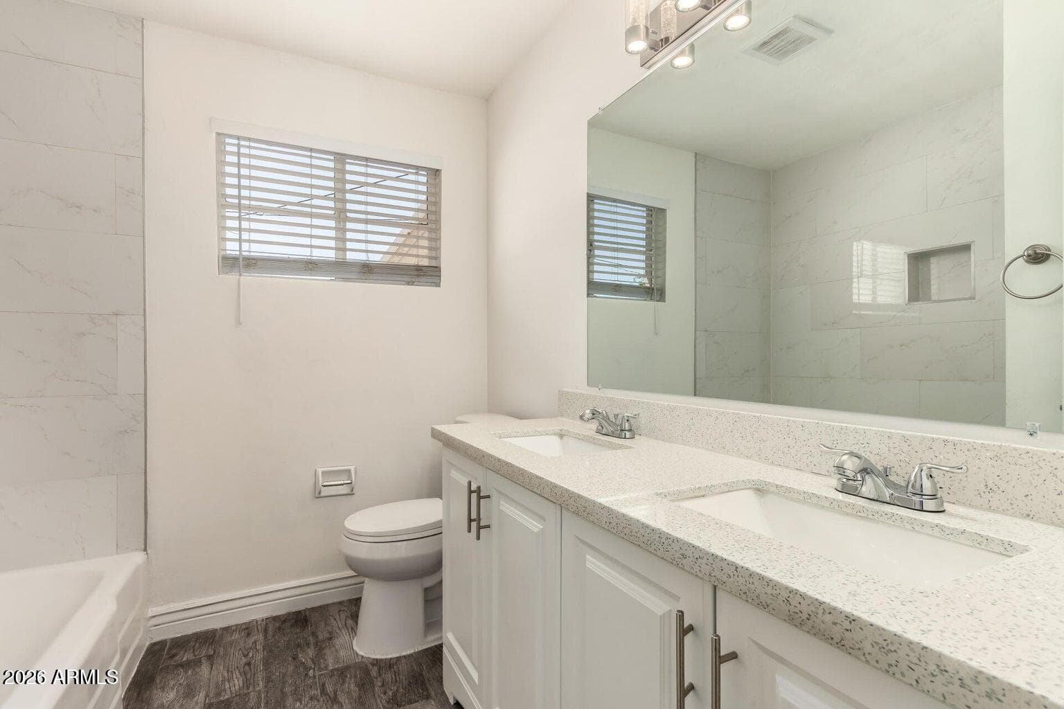 5635 N 35TH Drive, Phoenix, AZ 85019 — photo 18 of 25