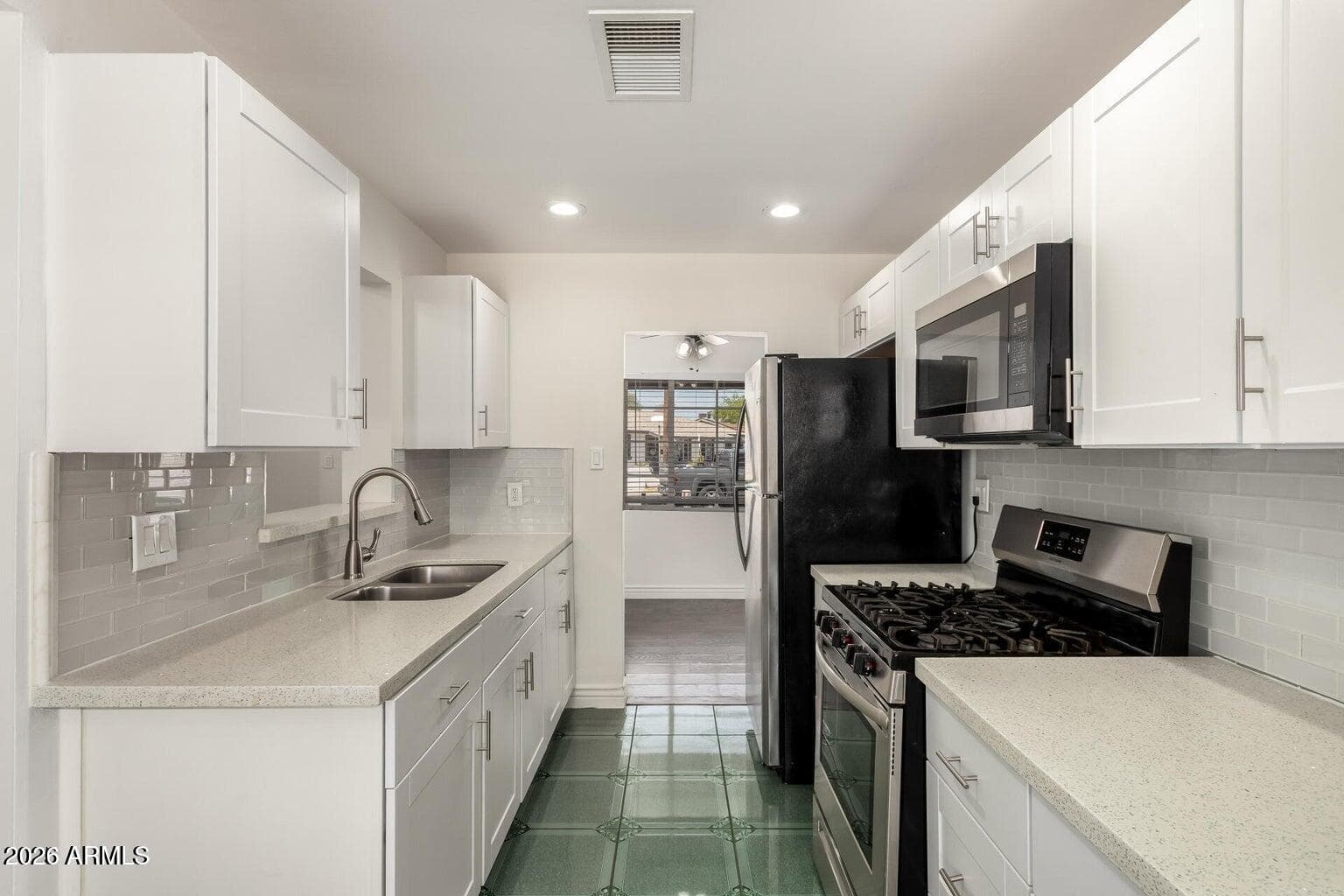 5635 N 35TH Drive, Phoenix, AZ 85019 — photo 11 of 25