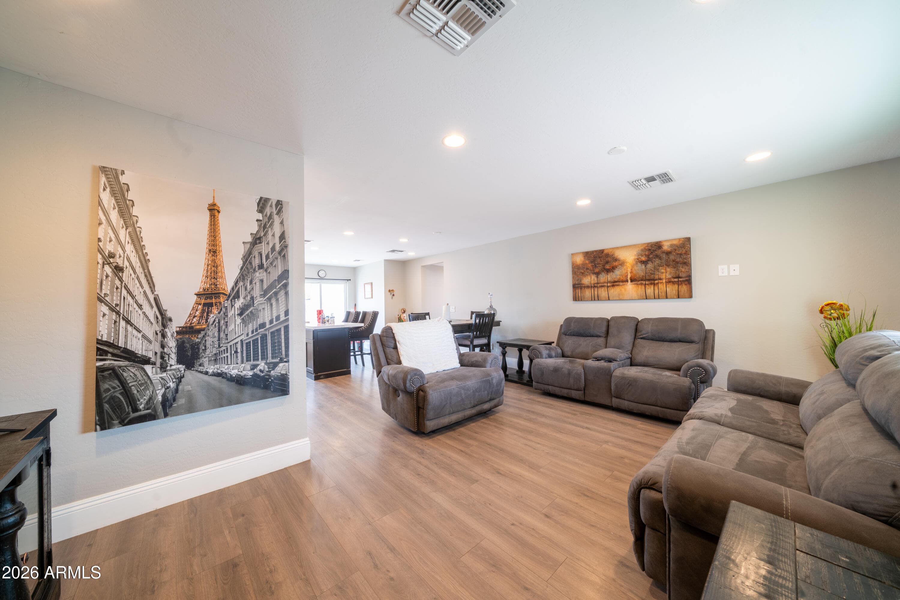 5242 N 19TH Drive, Phoenix, AZ 85015 — photo 4 of 28