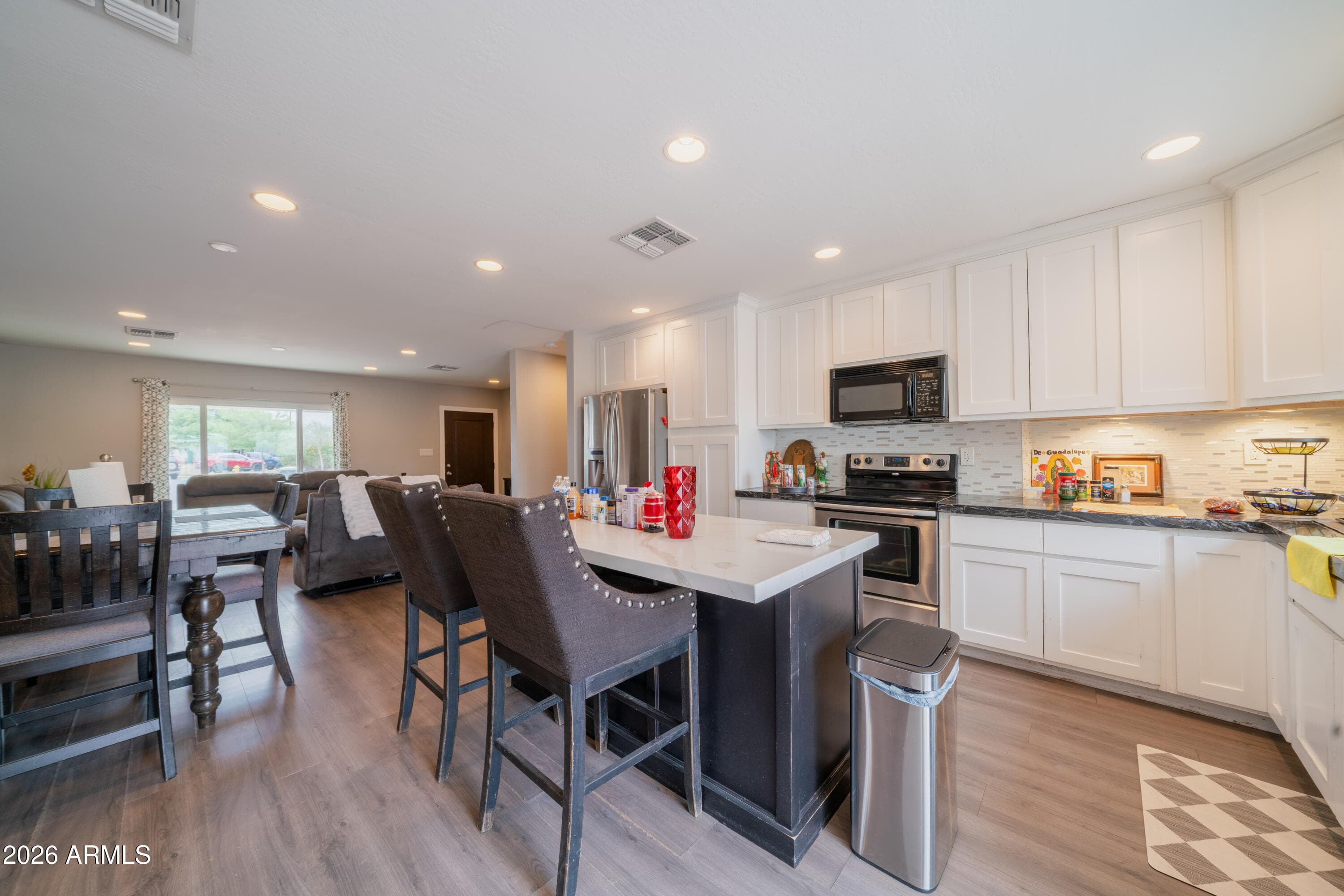 5242 N 19TH Drive, Phoenix, AZ 85015 — photo 10 of 28