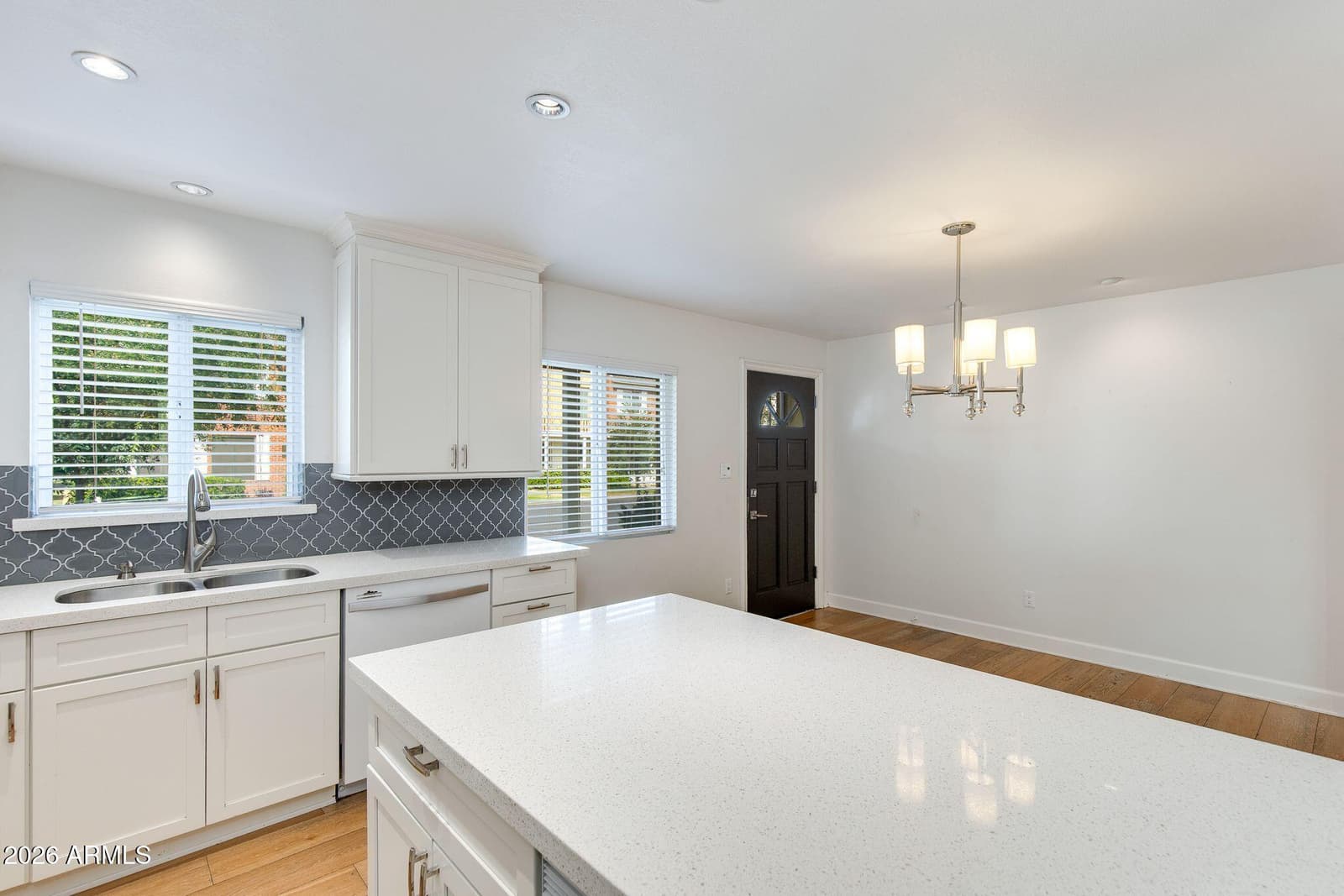 4099 E CAMPBELL Avenue, Phoenix, AZ 85018 — photo 8 of 28