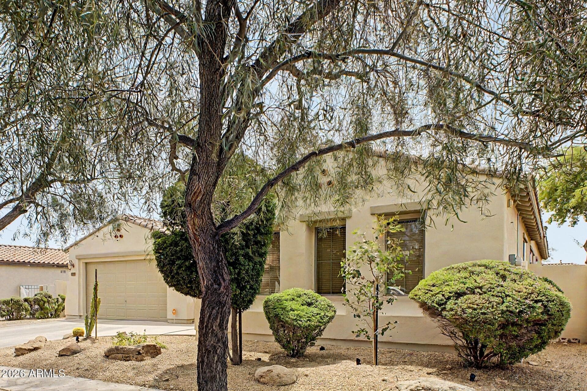 1741 W BRAMBLE BERRY Lane, Phoenix, AZ 85085 — photo 2 of 39