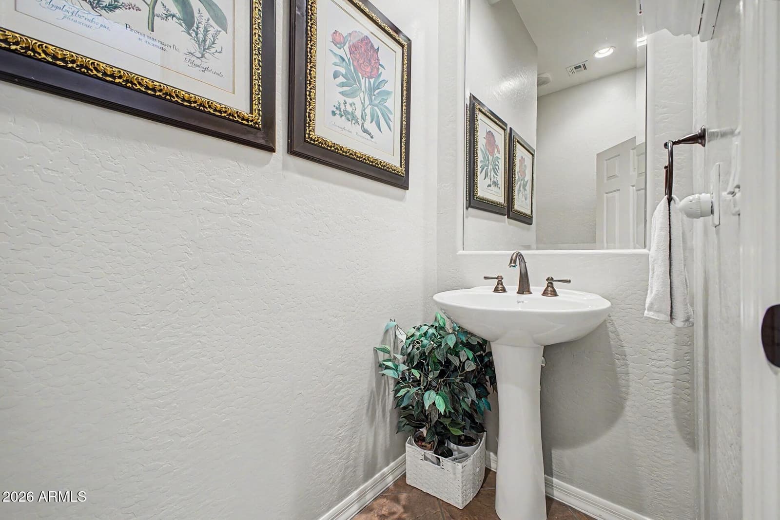 1741 W BRAMBLE BERRY Lane, Phoenix, AZ 85085 — photo 15 of 39