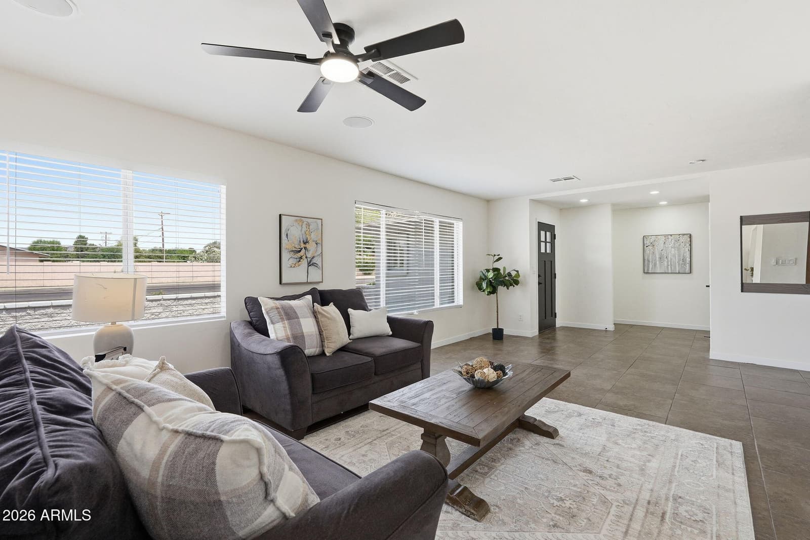 1625 W ORANGEWOOD Avenue, Phoenix, AZ 85021 — photo 5 of 24