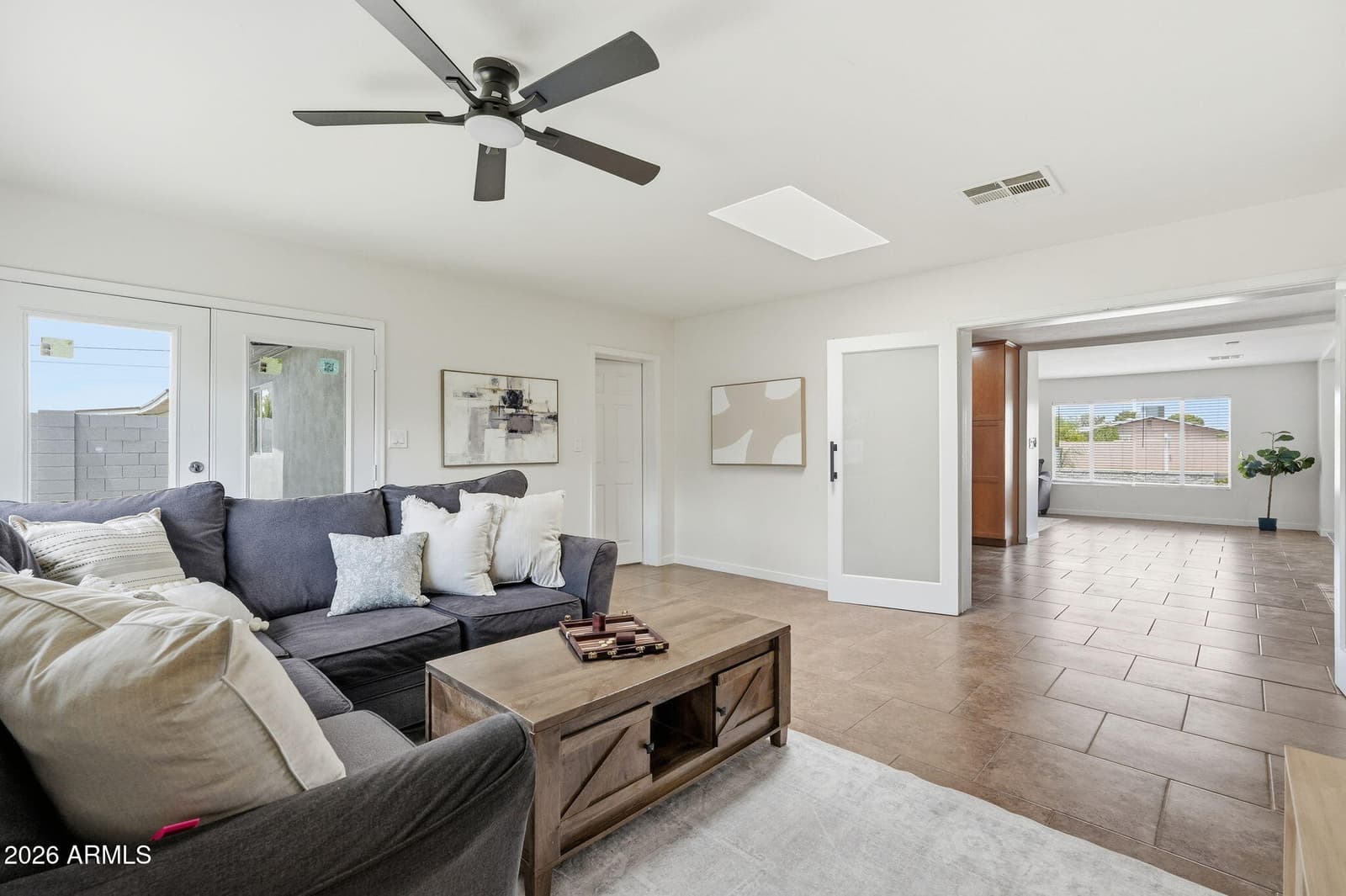 1625 W ORANGEWOOD Avenue, Phoenix, AZ 85021 — photo 10 of 24