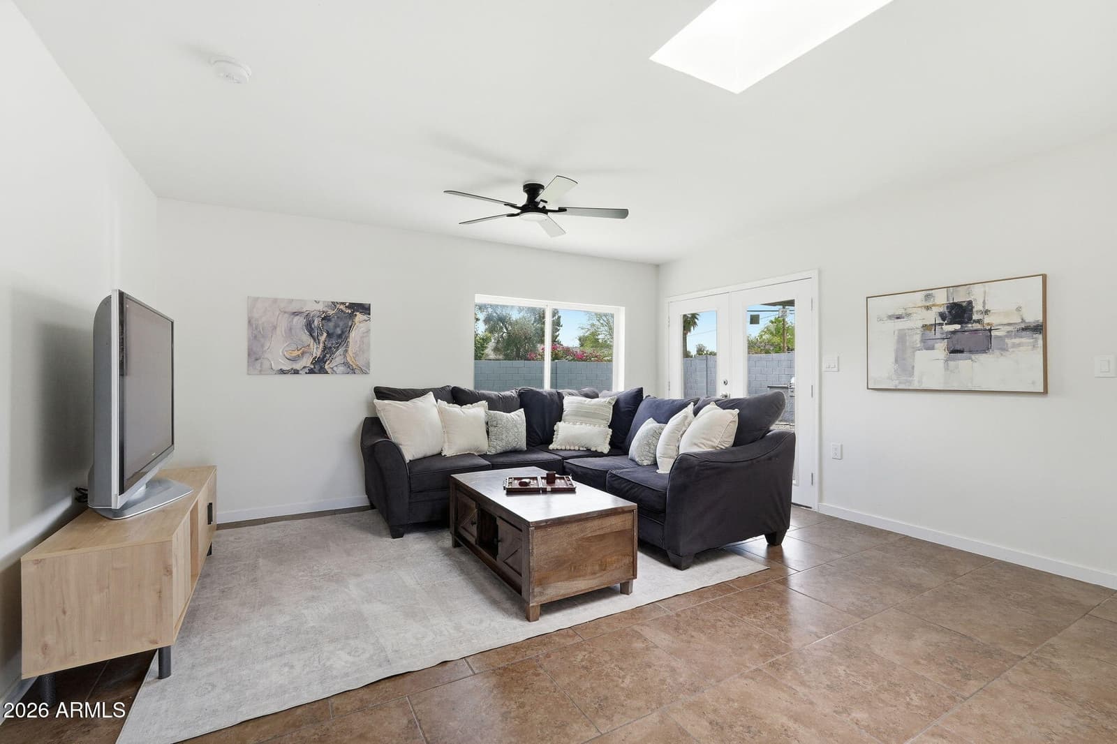 1625 W ORANGEWOOD Avenue, Phoenix, AZ 85021 — photo 11 of 24