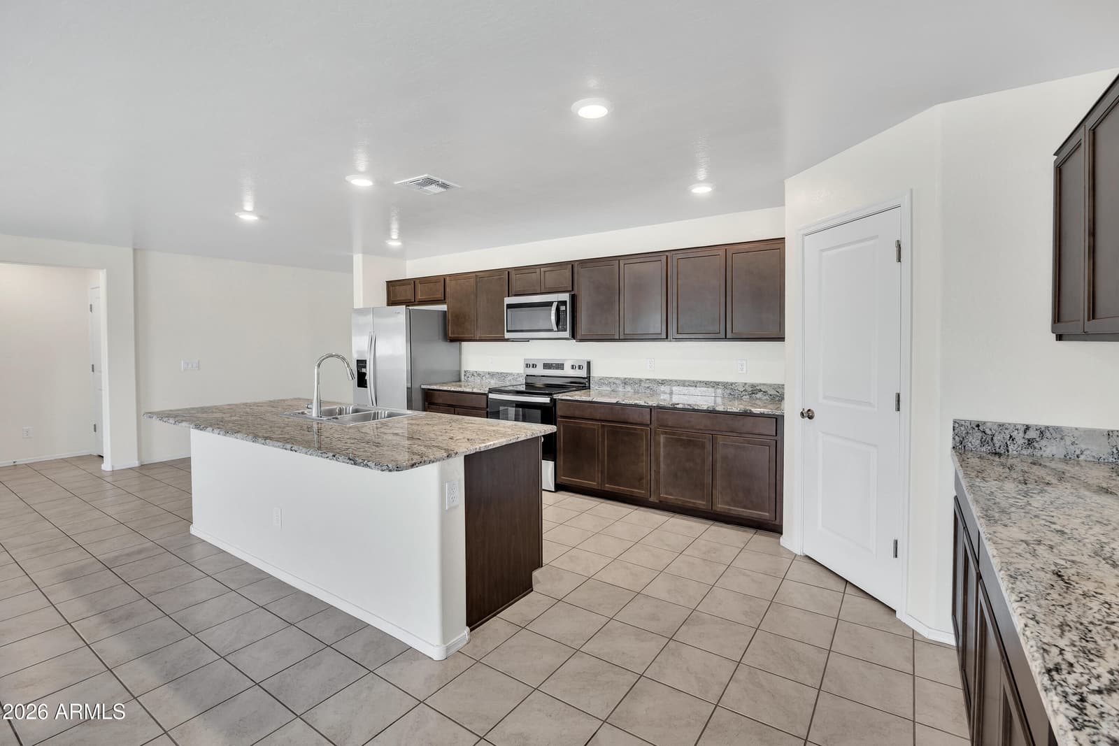 1457 S 181ST Drive, Goodyear, AZ 85338 — photo 4 of 25