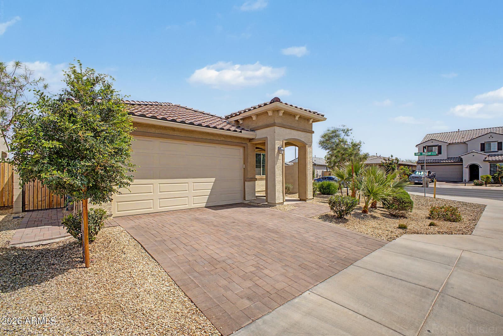 8954 W SAN JUAN Avenue, Glendale, AZ 85305 — photo 1 of 48