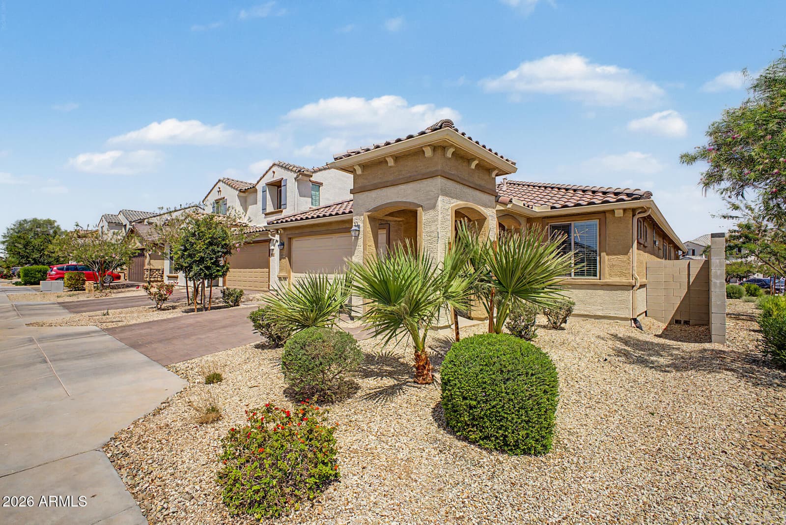 8954 W SAN JUAN Avenue, Glendale, AZ 85305 — photo 3 of 48