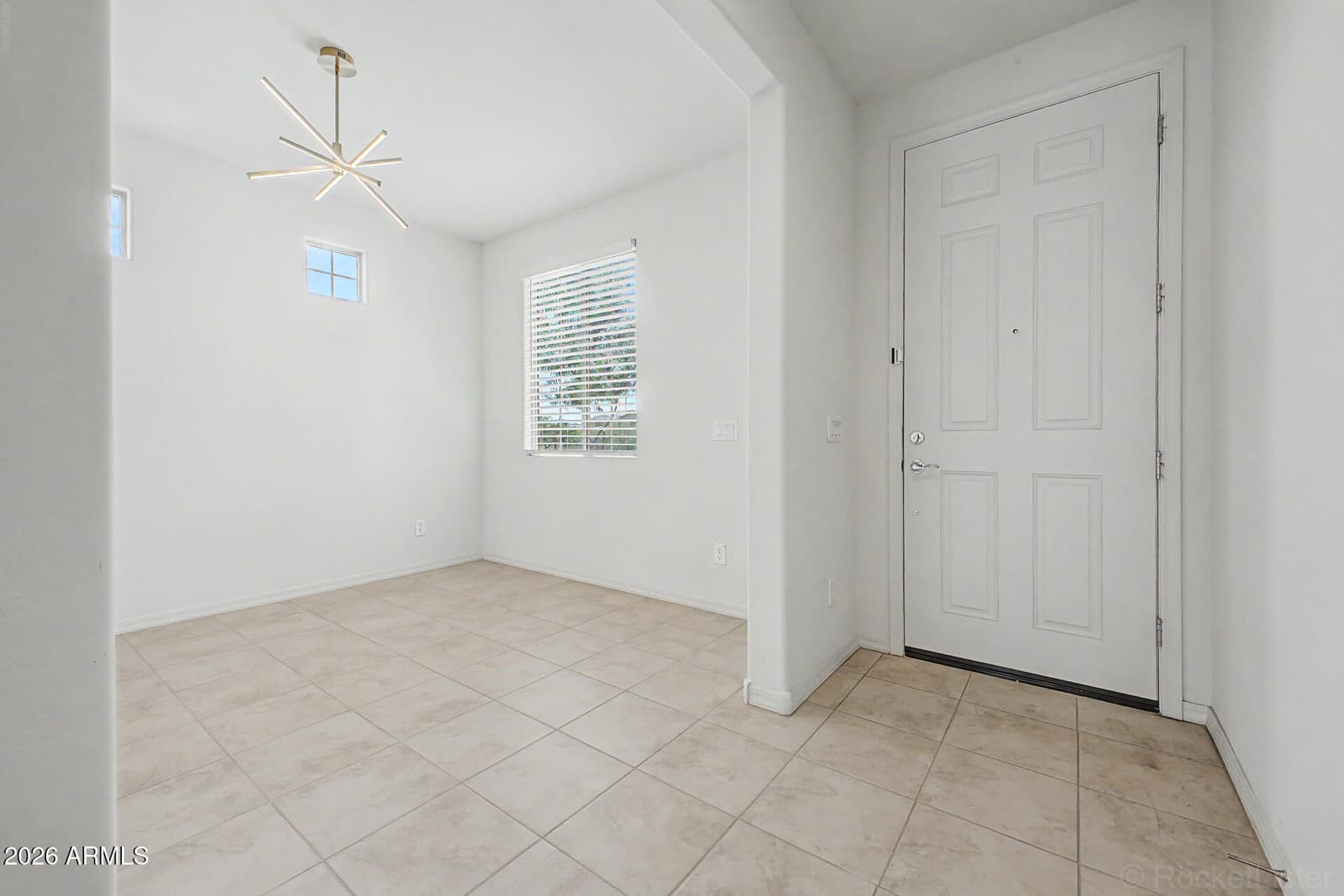 8954 W SAN JUAN Avenue, Glendale, AZ 85305 — photo 4 of 48
