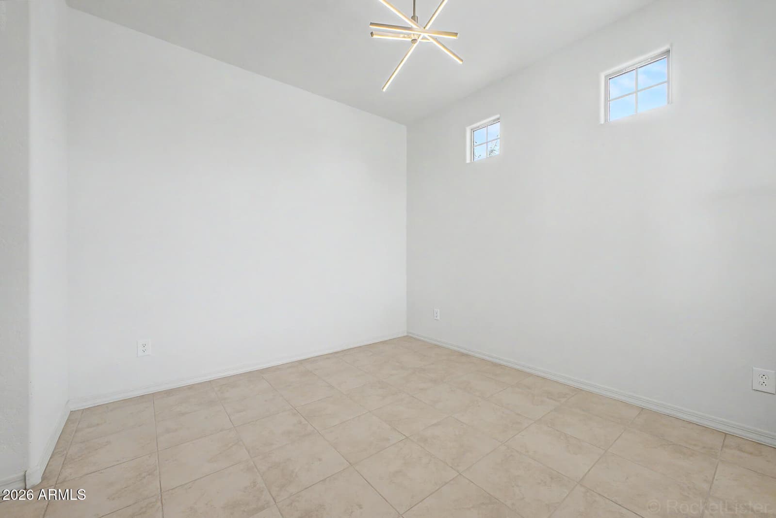 8954 W SAN JUAN Avenue, Glendale, AZ 85305 — photo 5 of 48